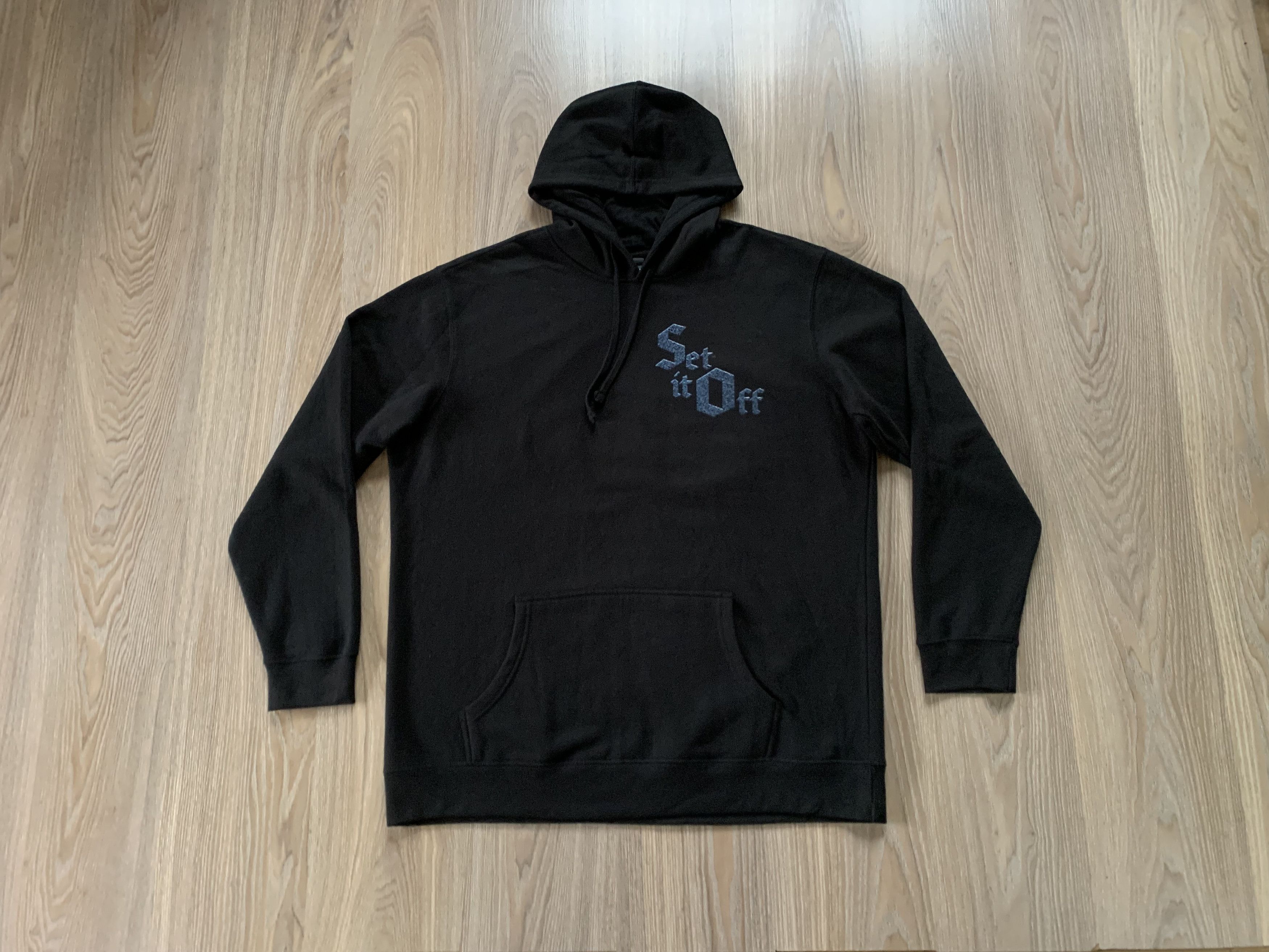 Band Tees × Vintage Set It Off Rare Rock Band Black Hoodie Size US XXL / EU 58 / 5 - 1 Thumbnail