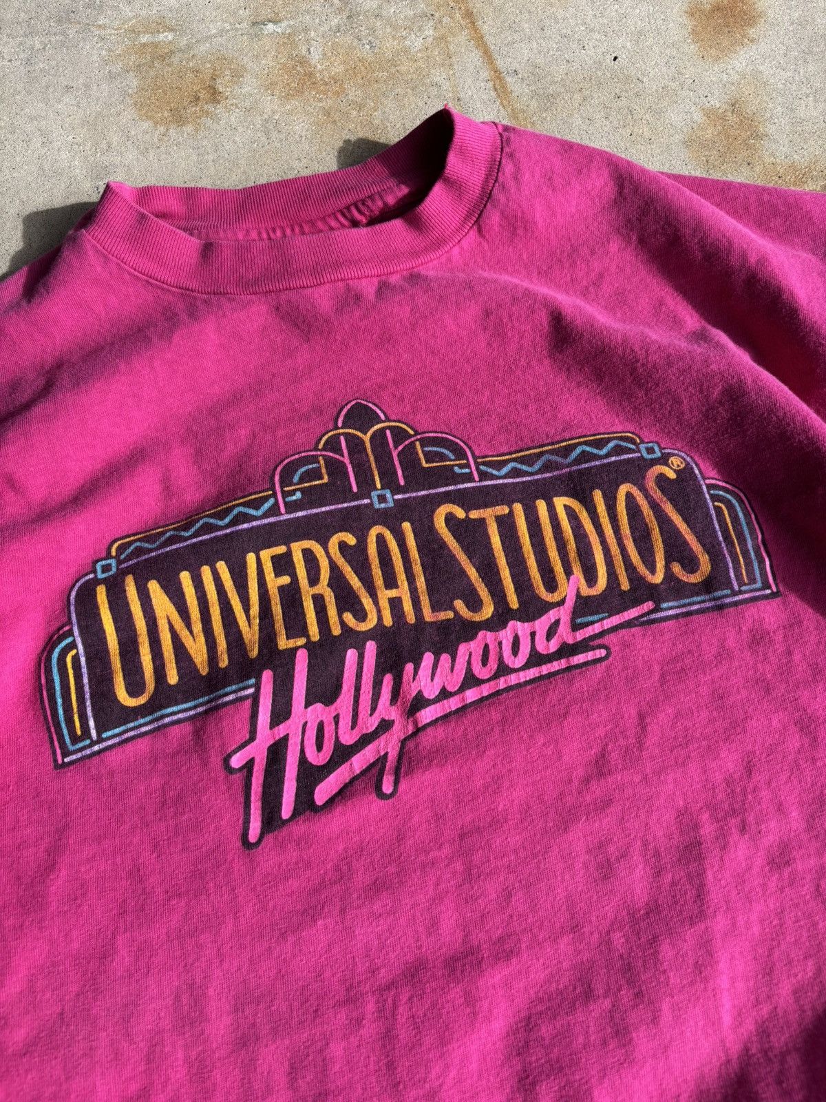 Other Vintage 90s Pink Universal Studios Hollywood Boxy Y2K Tee Size US L / EU 52-54 / 3 - 3 Thumbnail