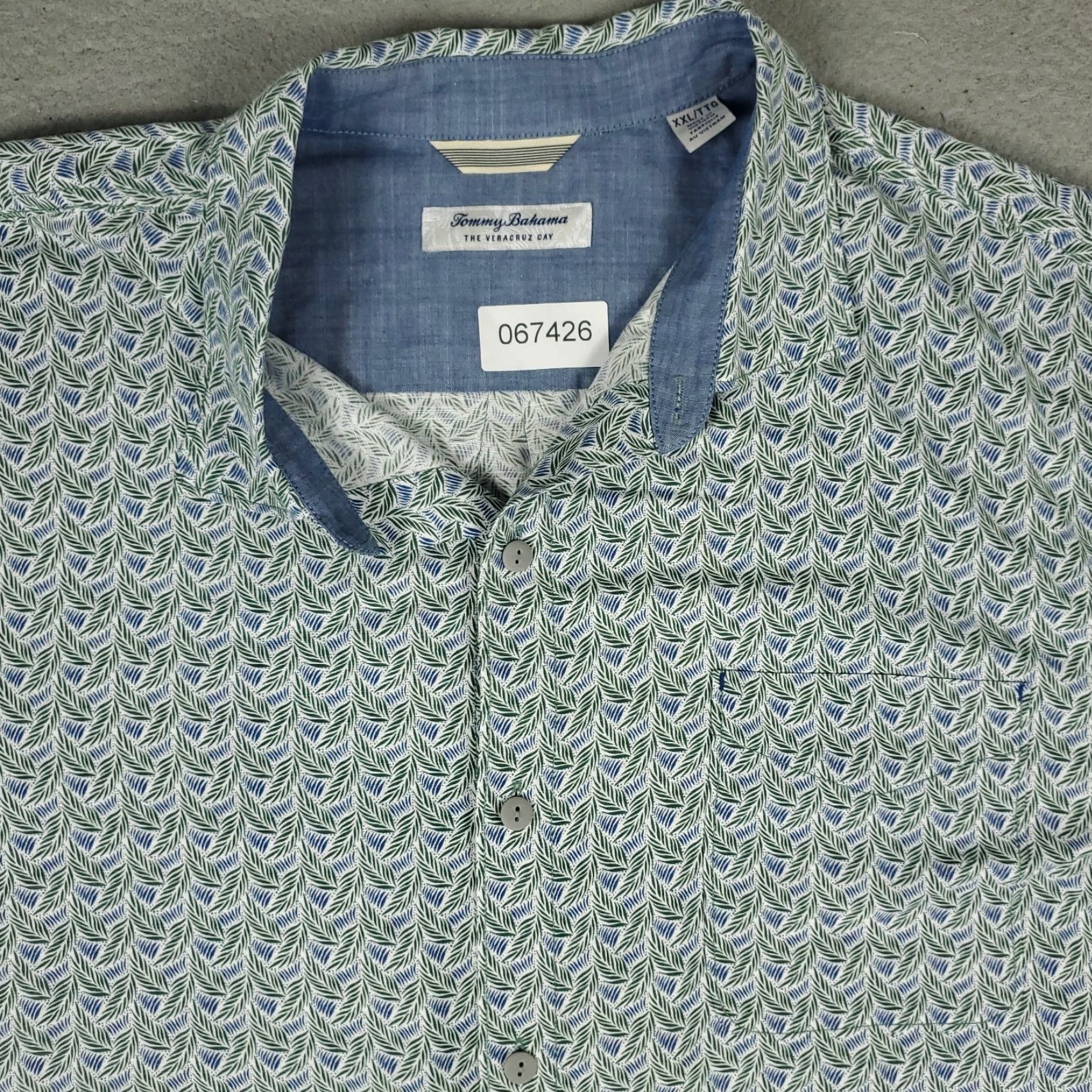 Tommy Bahama Tommy Bahama Shirt Mens 2XL Blue Green Viscose Hawaiian Button Up Short Sleeve Shirt Mens 2XL Blue Green Viscose Hawaiian Button Up Short Sleeve Size US XXL / EU 58 / 5 - 2 Thumbnail