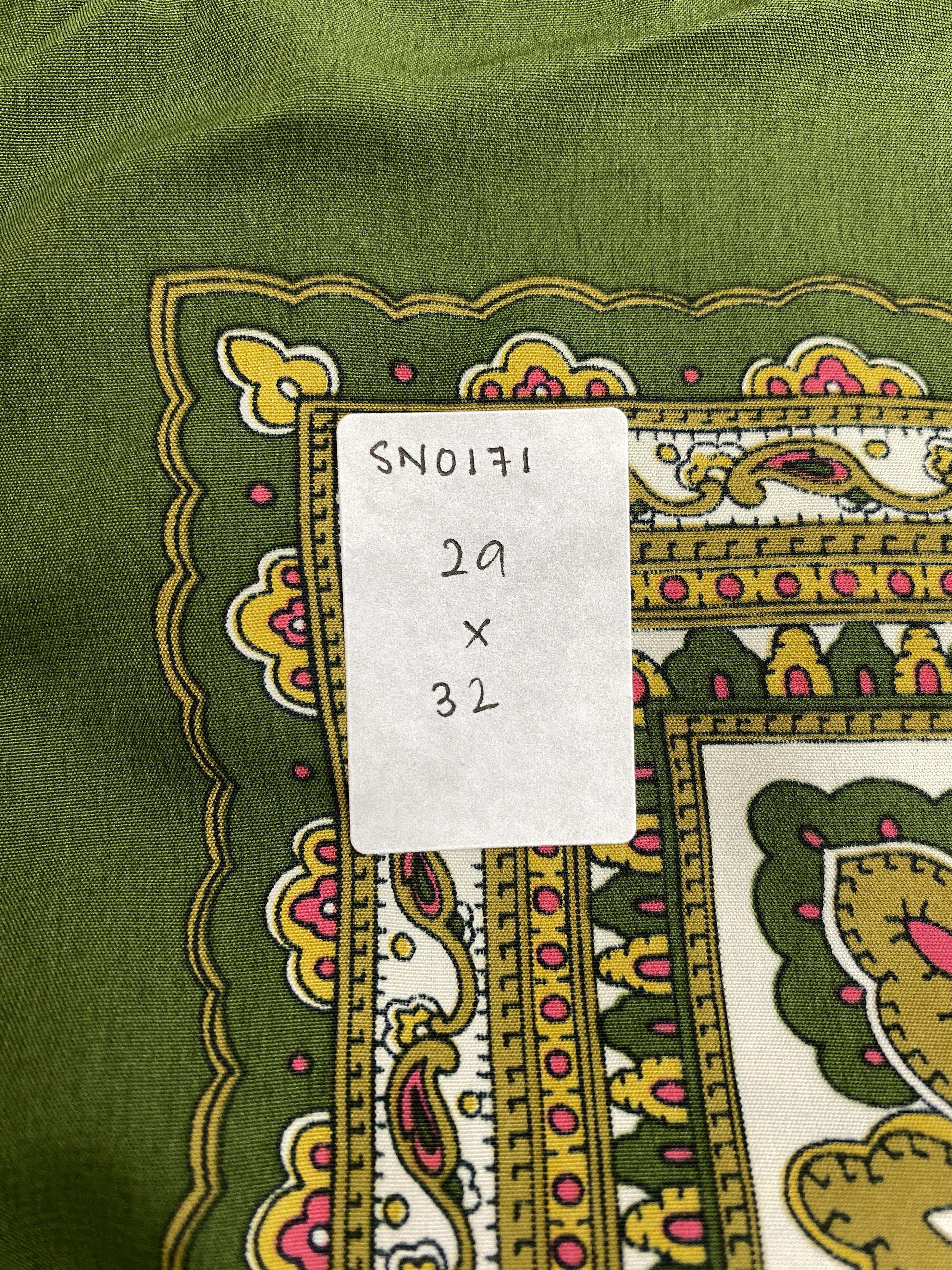 Japanese Brand Vintage Japanese Brand Paisley Silk Scarf SN0171 Size ONE SIZE - 6 Thumbnail