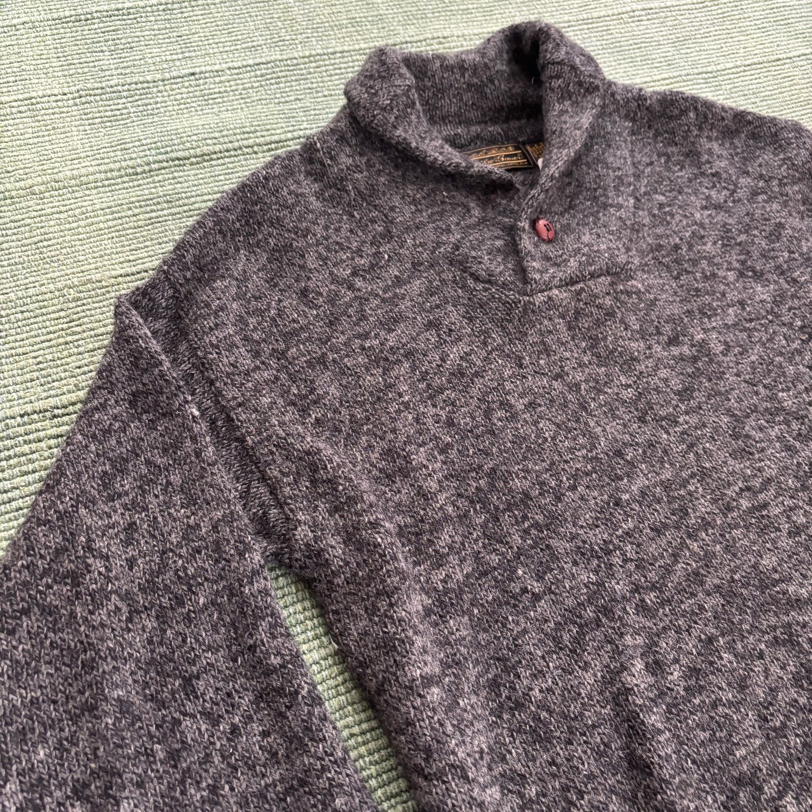 Eddie Bauer × Vintage Vintage Eddie Bauer Gray Wool Shawl Collar Sweater Sz M Size US M / EU 48-50 / 2 - 4 Thumbnail