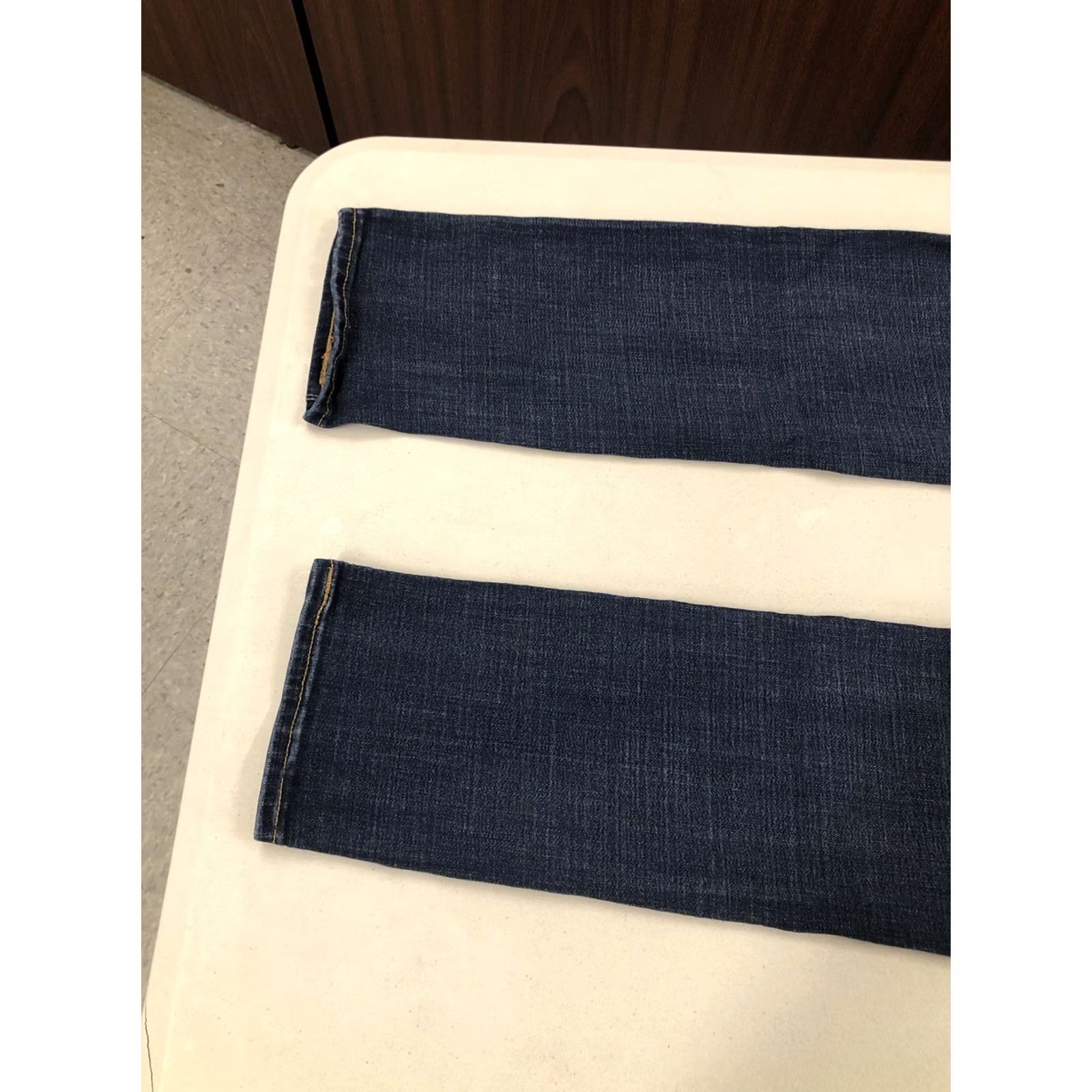 Levi's Levi's 721 High Rise Skinny Jeans Womens 33 Blue Stretch Denim Slim Fit 30x31 Size 33 Color Blue Size 24" / US 00 / IT 34 - 5 Thumbnail