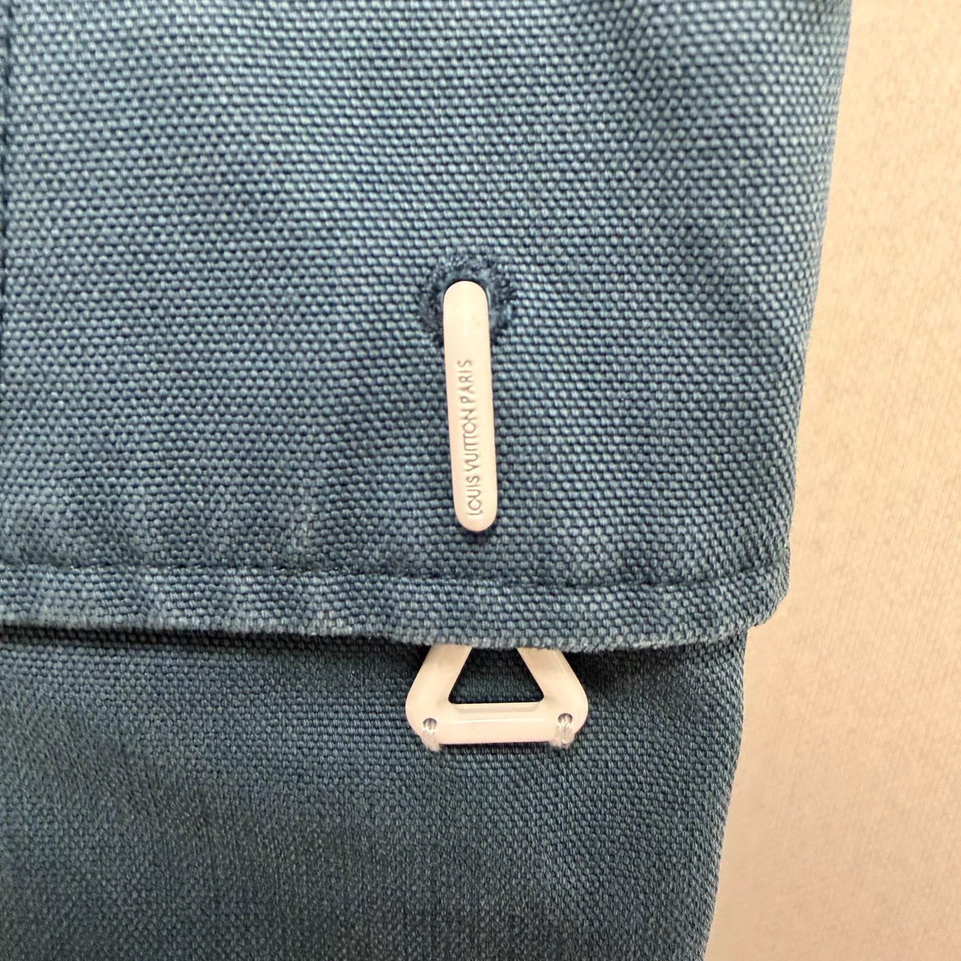 Louis Vuitton LOUIS VUITTON SS23 Plain Patch-Pocket Straight Men's Navy Size US 26 / EU 42 - 4 Thumbnail