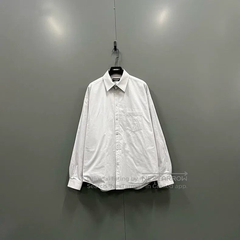 Balenciaga Balenciaga size 48 Solid Color Embroidered Logo Shirt Size US M / EU 48-50 / 2 - 1 Thumbnail