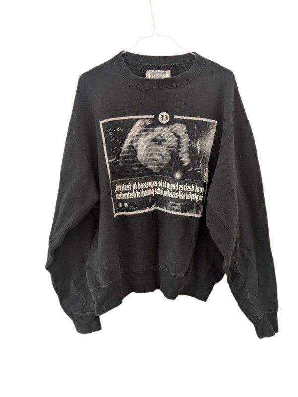 希少】C.E CAVEMPT NIGHT VECTOR CREW NECK♪ Cav Empt Cav Empt