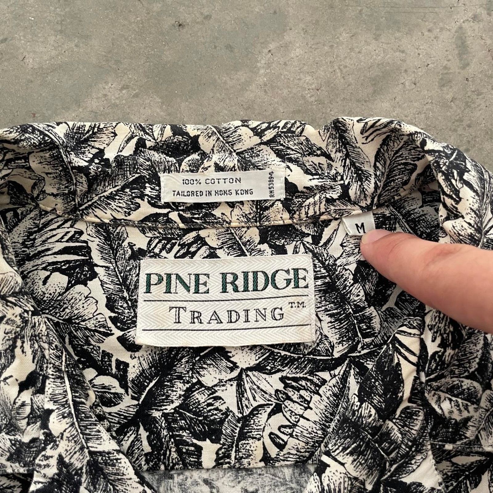 Vintage Vintage Pine Ridge Black and White Tropical Shirt Size US M / EU 48-50 / 2 - 5 Thumbnail