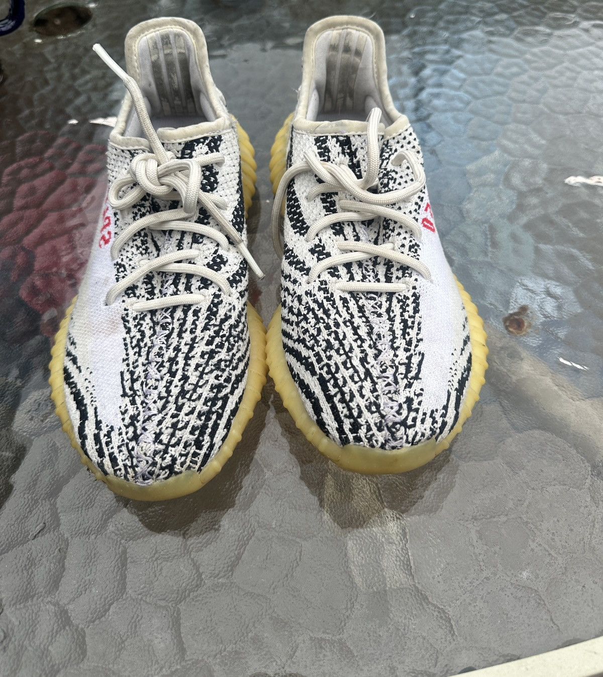 Adidas × Kanye West adidas Yeezy Boost 350 V2 Zebra Size US 6 / EU 39 - 3 Thumbnail