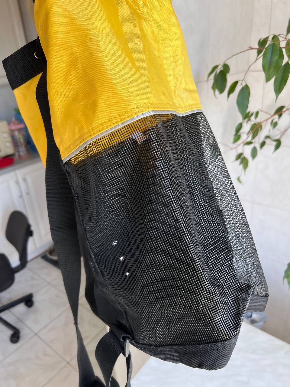 Apple Vintage IBM Computer Company Black Crossbody Mesh Sling Bag Size ONE SIZE - 10 Thumbnail
