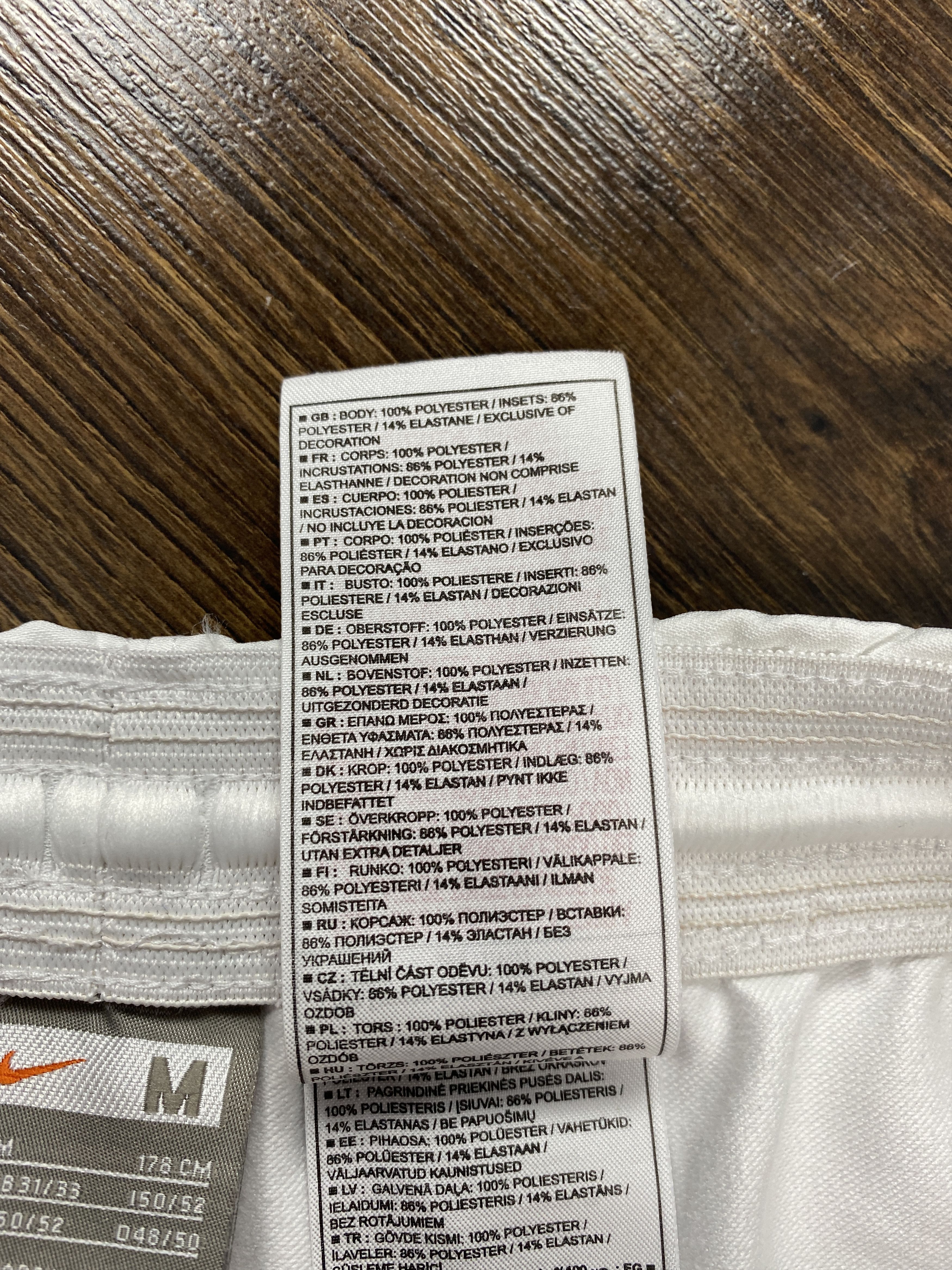 Nike Nike Vintage Mens Shorts Y2K Size US 32 / EU 48 - 7 Thumbnail