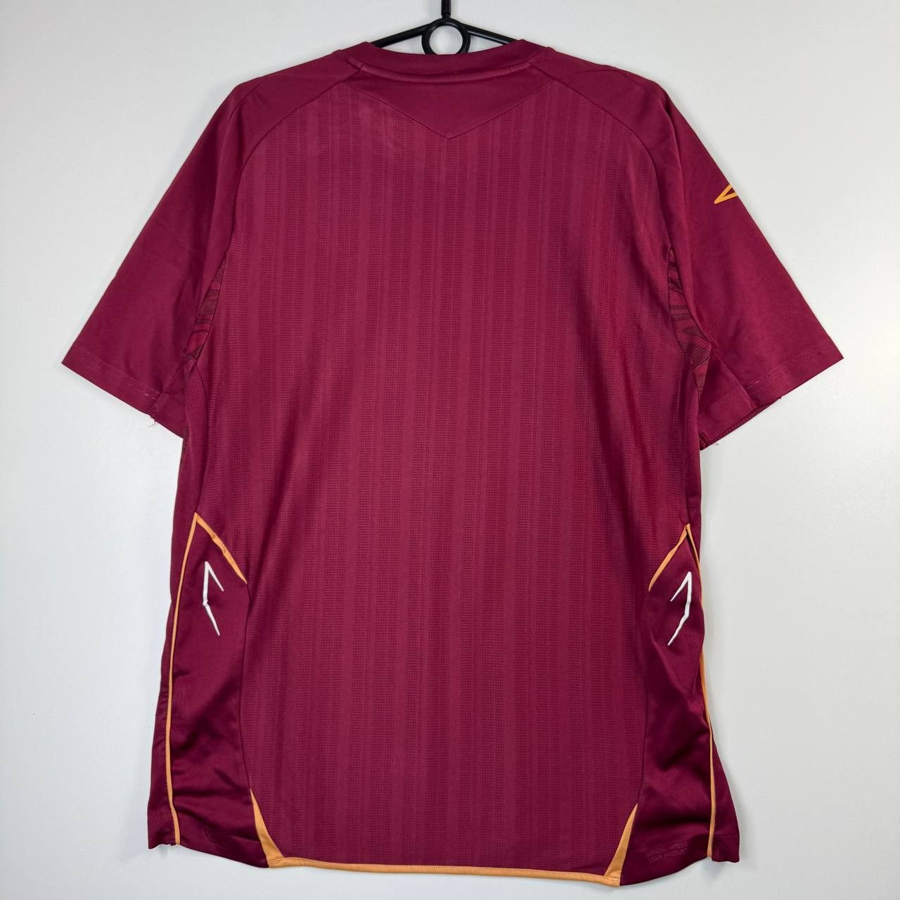 Umbro Umbro Hearts FC Home Football Shirt Maroon Mens Size M Size US M / EU 48-50 / 2 - 11 Thumbnail