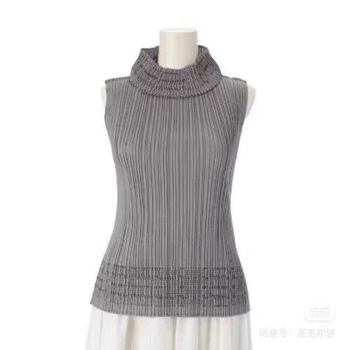 Issey Miyake issey miyake size:3 Blue pleated vest Size XXS / US 00 / IT 34 - 4 Thumbnail