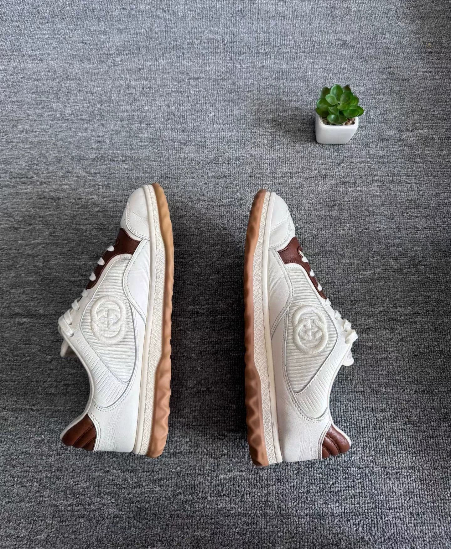Gucci Gucci Mac80 White Brown 41 EU Good Condition Minor Wear Size US 8 / EU 41 - 2 Thumbnail