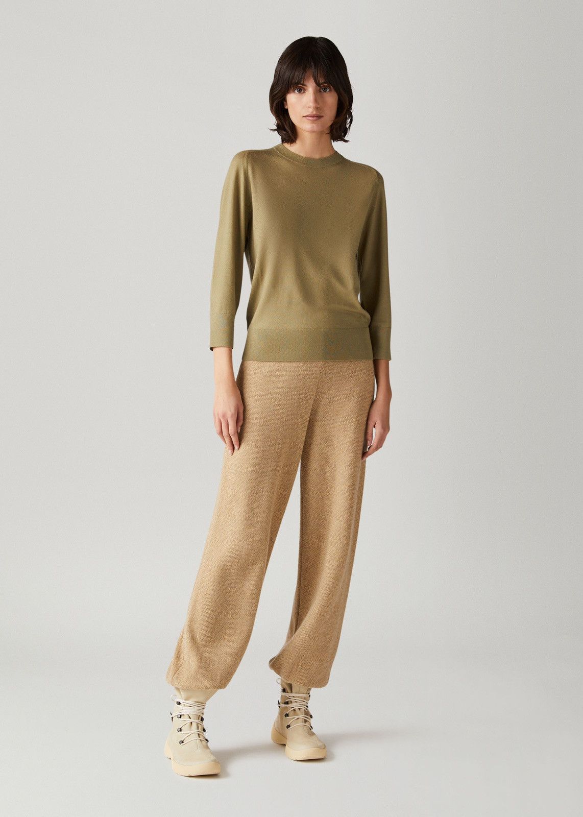 o1srvl11e0424 Sweater in Dark Brown