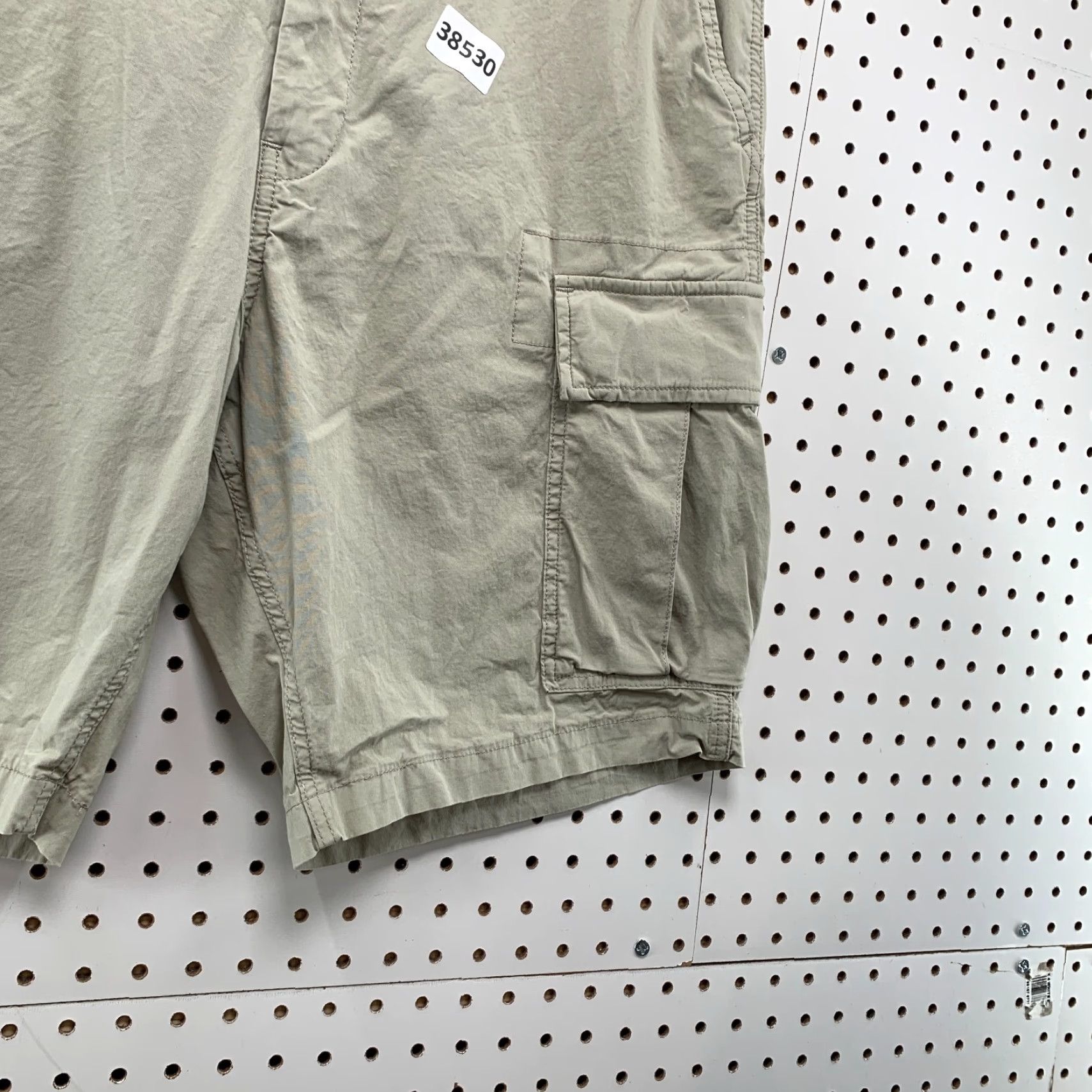 Levi's VINTAGE Levi's Cargo Shorts Mens 36x10 Ivory Utility Military Casual Outdoor Mens Cargo Shorts Pant Size US 36 / EU 52 - 6 Thumbnail