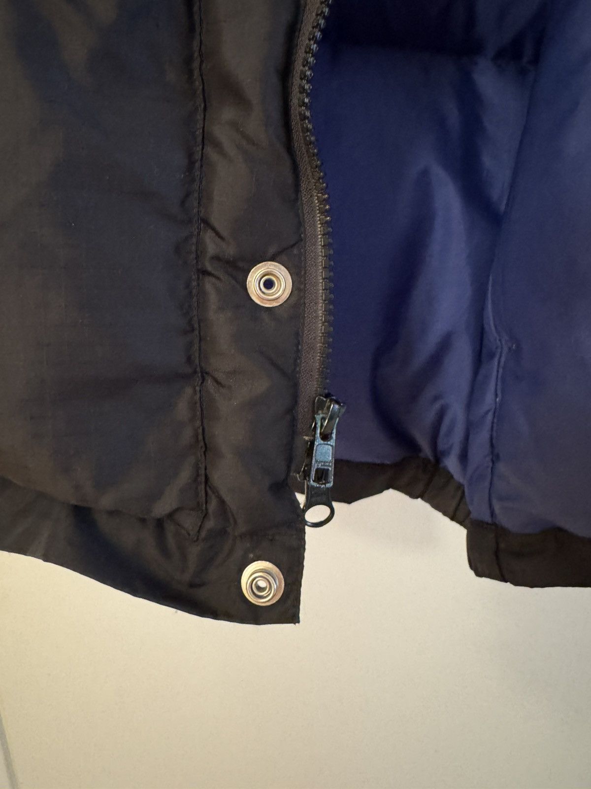 Crescent Down Works Crescent Down Works Puffer Vest Sz Large Nylon Black Size US L / EU 52-54 / 3 - 11 Thumbnail