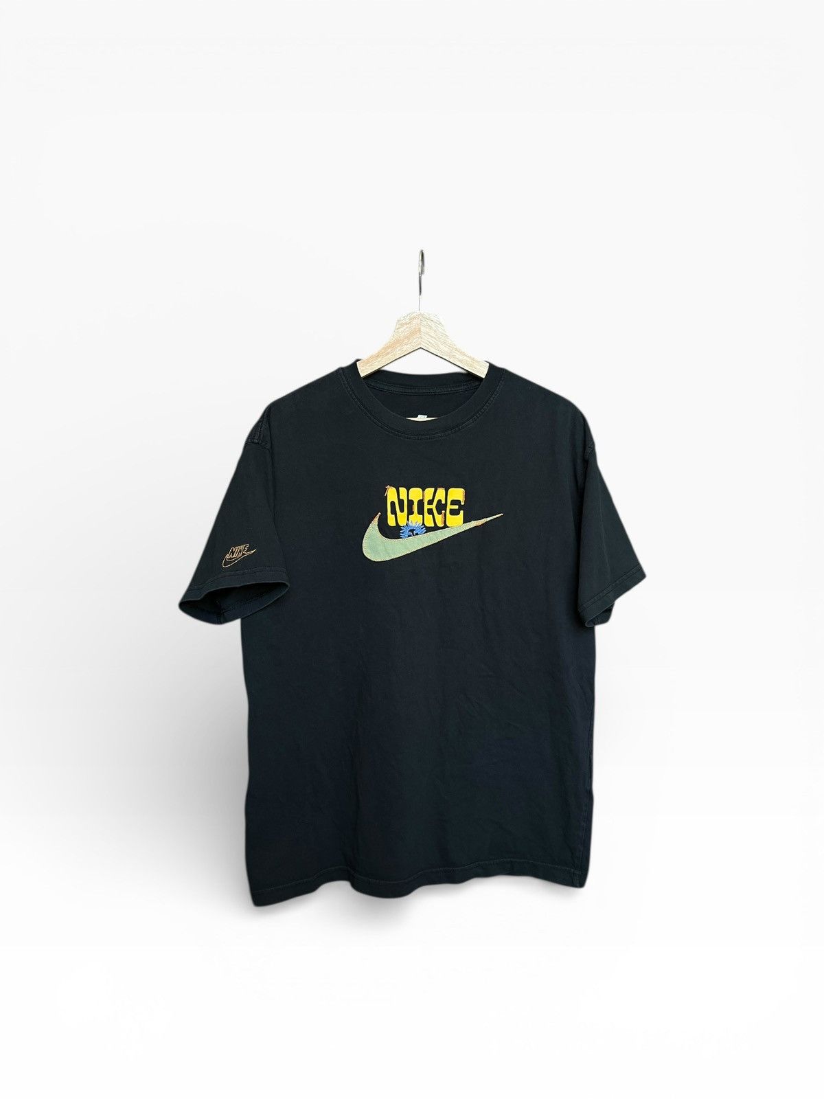 Nike Nike “Nice” Swoosh Graphic Tee Black slightly cropped Size US M / EU 48-50 / 2 - 1 Thumbnail