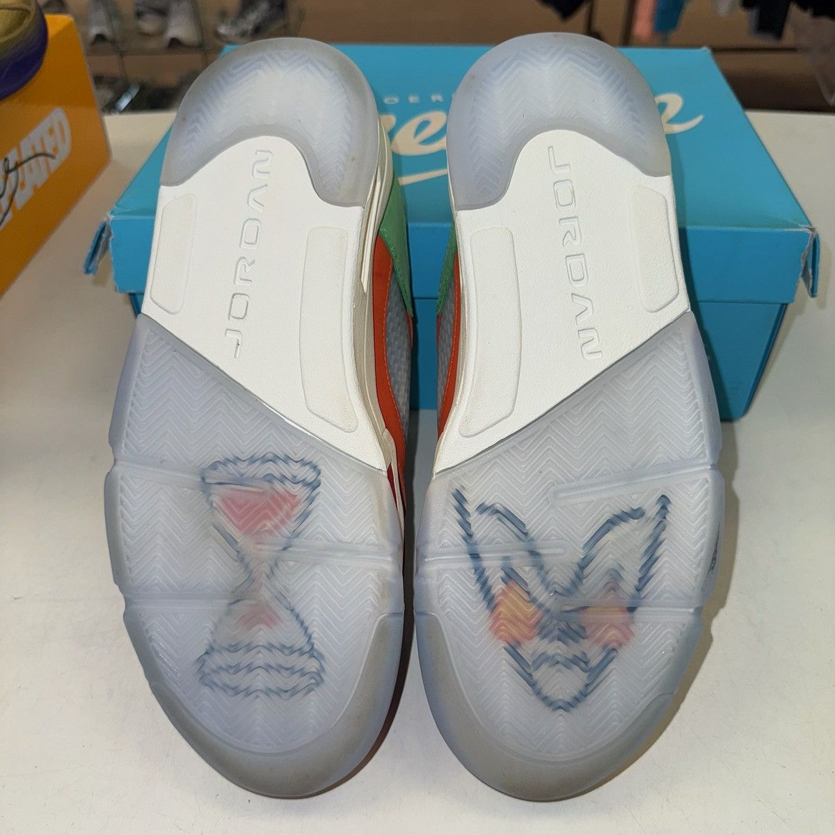Jordan Brand × Nike Size 10 - Air Jordan 5 Retro Low Doernbecher 2022 Size US 10 / EU 43 - 5 Thumbnail