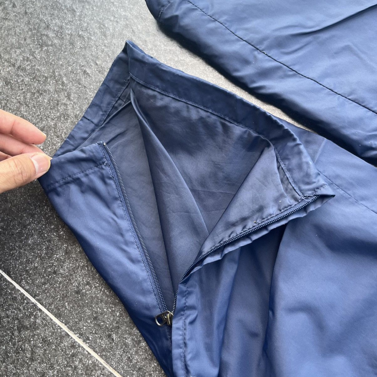 Nike Nike Small Logo Navy Blue Trackpant Size US 36 / EU 52 - 5 Thumbnail