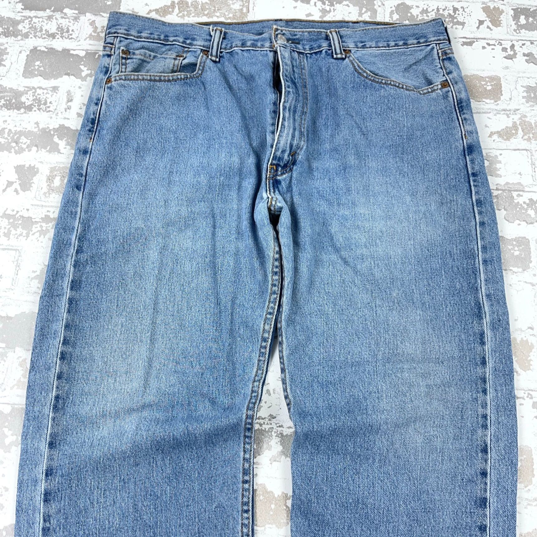 Levi's VINTAGE Levi's 505 Jeans Men 38x30 Regular Fit Straight Blue Denim 5-Pocket Pockets Belt Loops Zipper Zip Mid Rise 00s Y2K Mens Regular Jeans Size US 38 / EU 54 - 3 Thumbnail