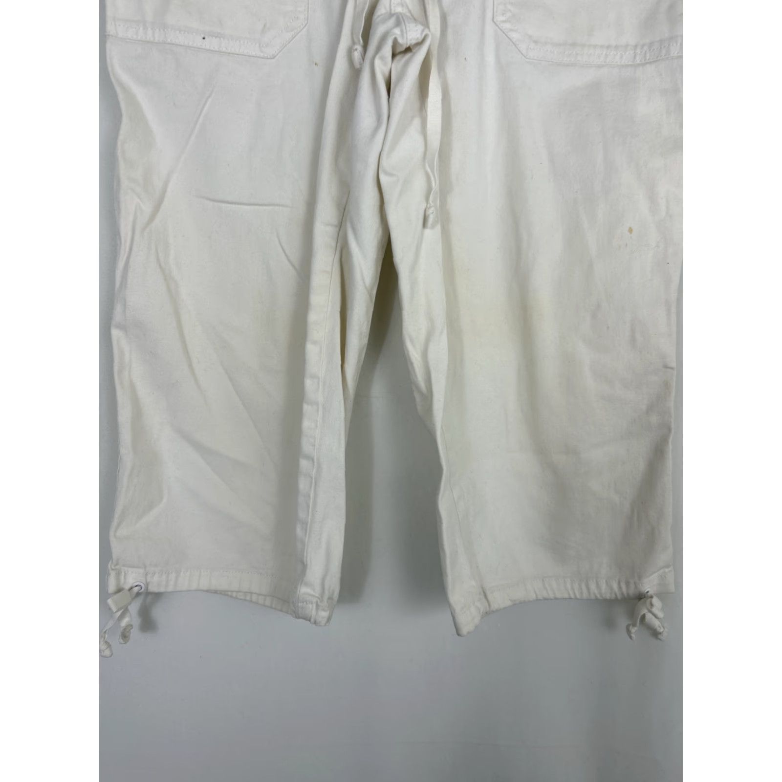 Vintage LE TIGRE Pants White W/ Navy Stitching Size 11 Capris Cropped Tie Cuffs Juniors Womens Capris Cropped Size 32" / US 10 / IT 46 - 2 Thumbnail