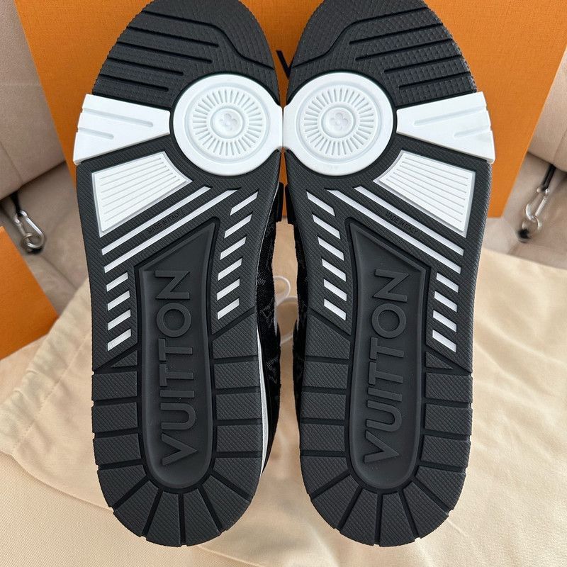 Louis Vuitton Louis Vuitton Panda Pattern Low-Top Sneakers -2508 Size US 10.5 / EU 43-44 - 4 Thumbnail