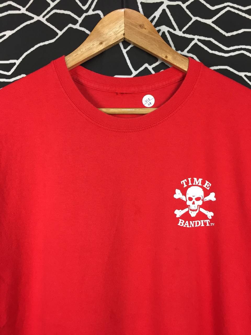 Vintage Time Bandit Deadliest Catch Crossbones Skull Tee Size US L / EU 52-54 / 3 - 7 Thumbnail