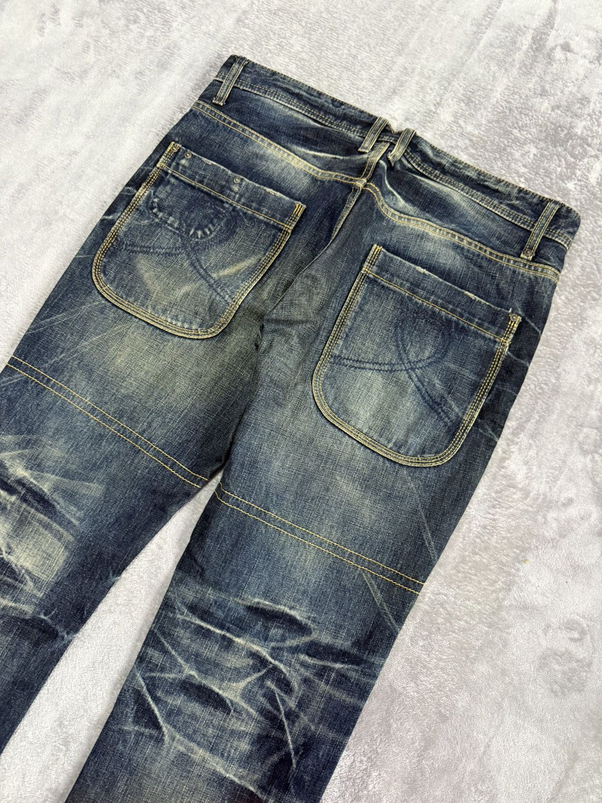 Japanese Brand Takeo Kikuchi Japan Claw Mark Mud Wash Loose Jeans Size US 34 / EU 50 - 10 Thumbnail