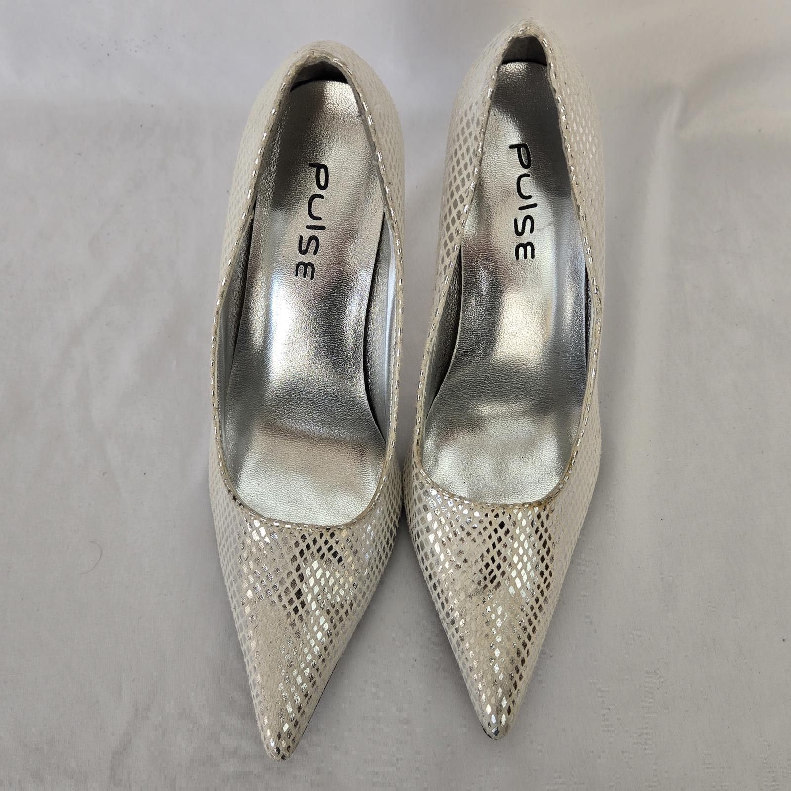 Pulse Metalic Silver High Heels by PULSE 6 Snakeskin pattern Size US 6 / IT 36 - 9 Thumbnail