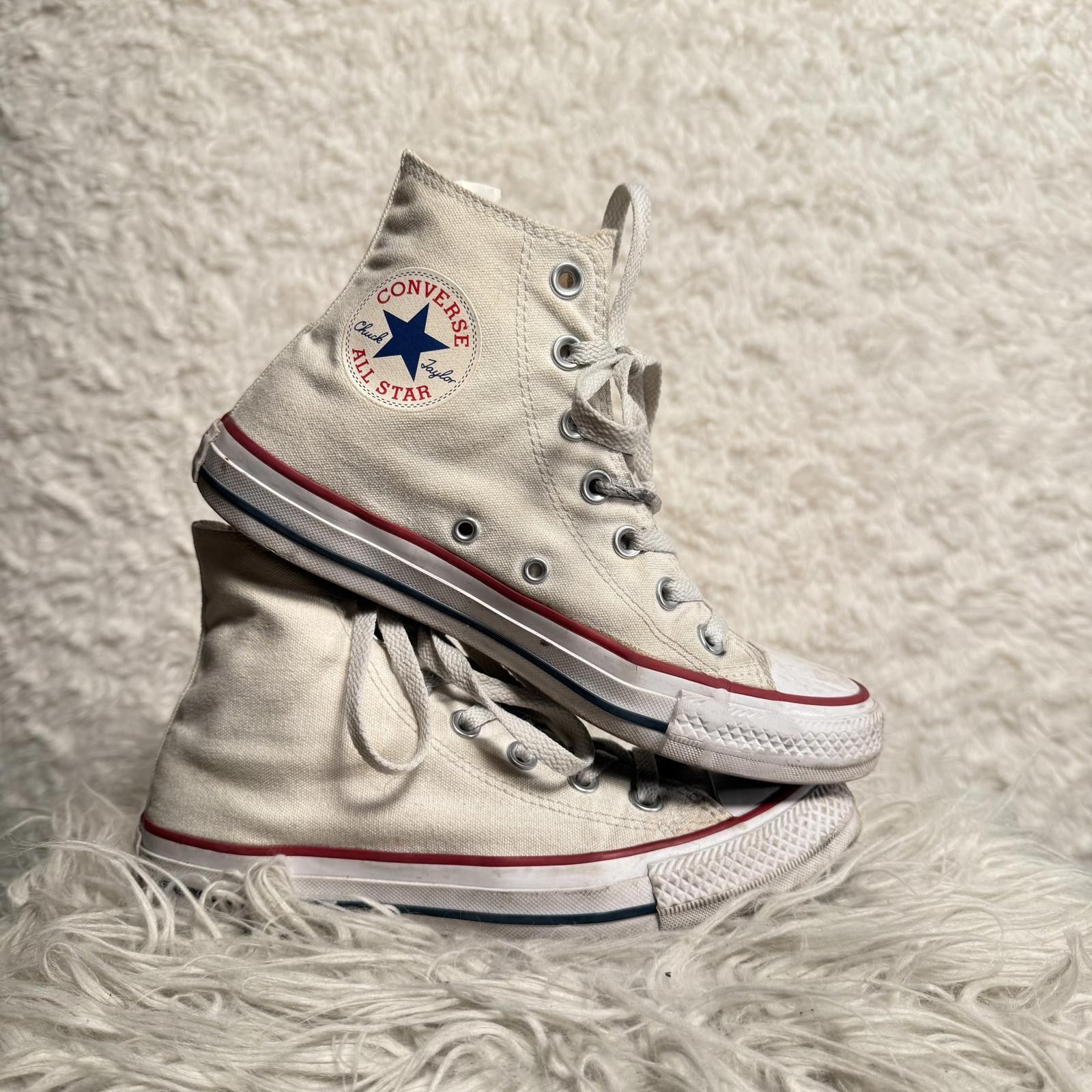 Converse cream converse chuck taylor high tops Size US 7.5 / IT 37.5 - 1 Thumbnail