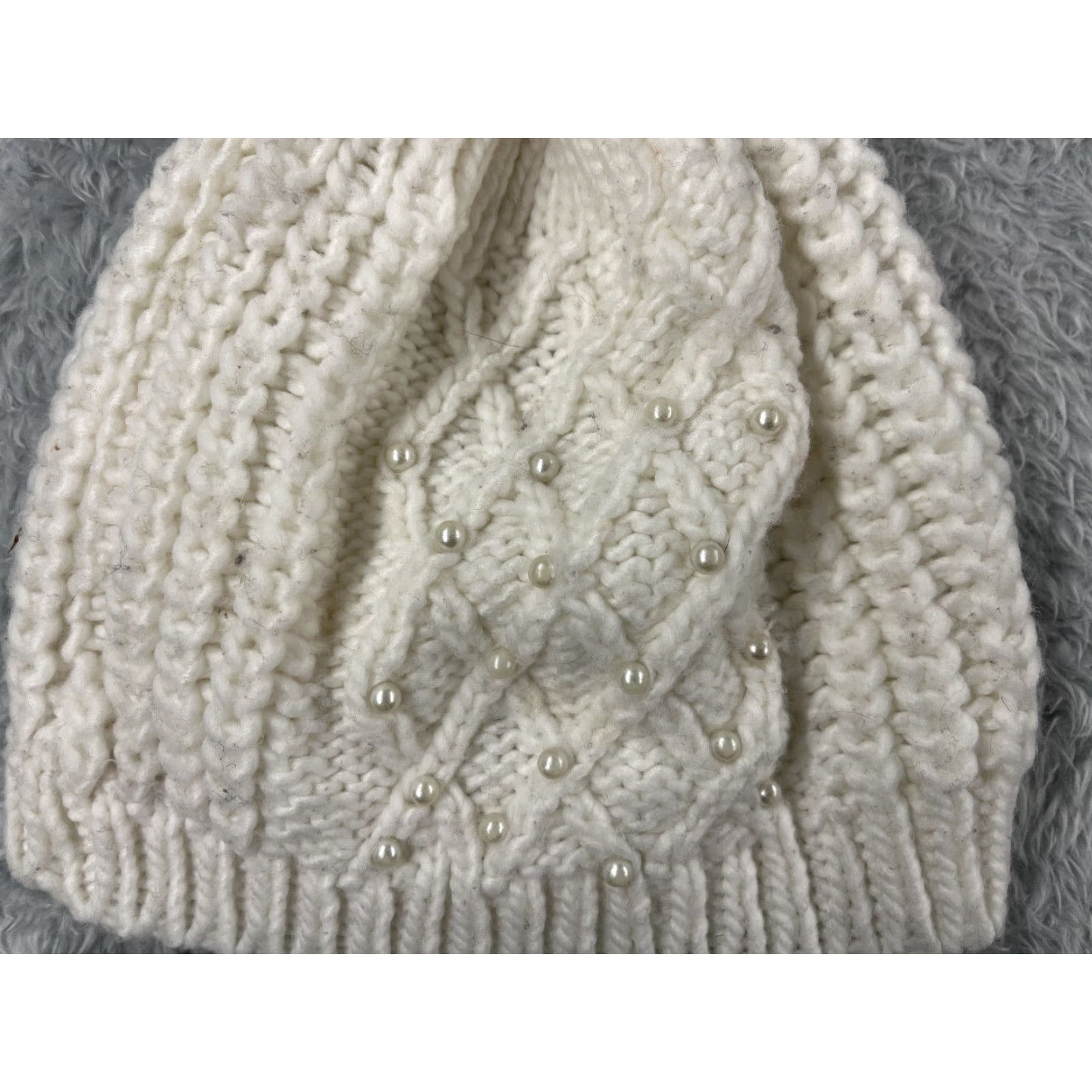 Vintage Capelli New York Beanie Womens Medium White Acrylic Knit Pearls Ski Pom Size ONE SIZE - 2 Thumbnail