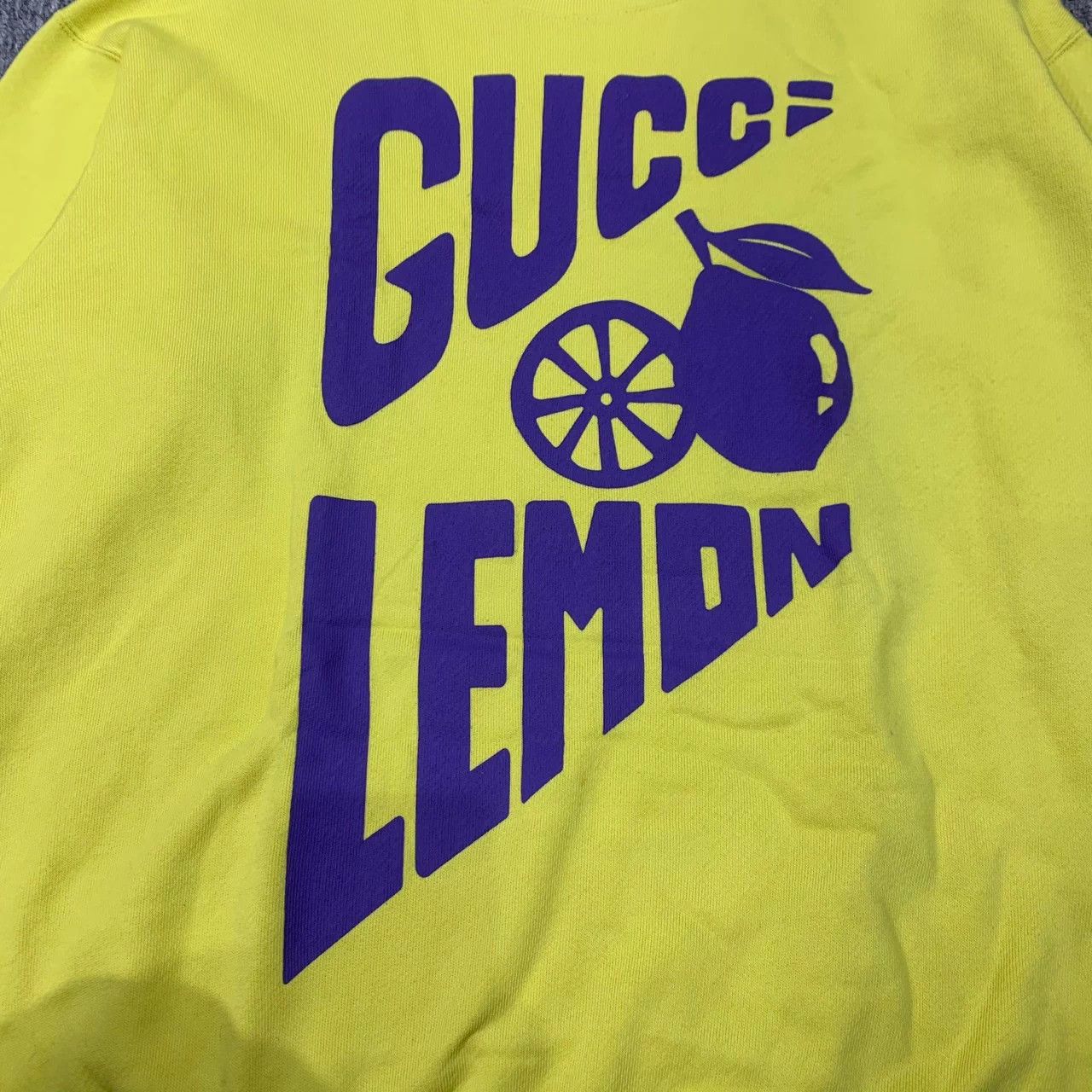Gucci Gucci yellow lemon print LS sweat XS 95 new JZ1183 Size US XS / EU 42 / 0 - 6 Thumbnail