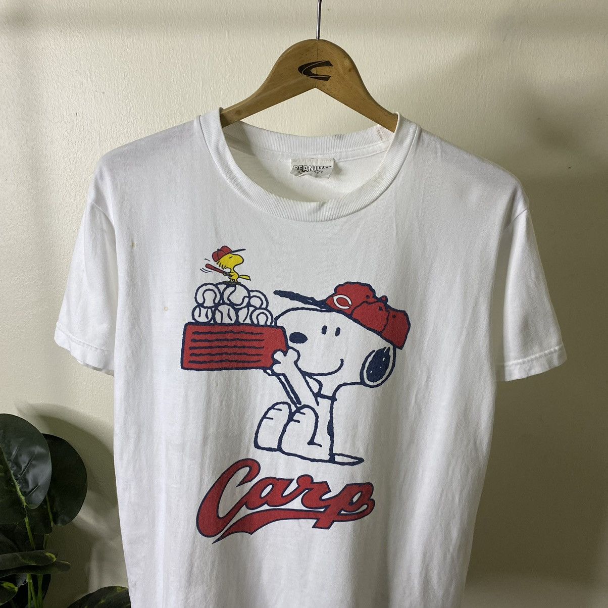 Peanuts 2000s Hiroshima Toyo Carp Japan Baseball Team x Snoopy Tee Size US S / EU 44-46 / 1 - 2 Thumbnail