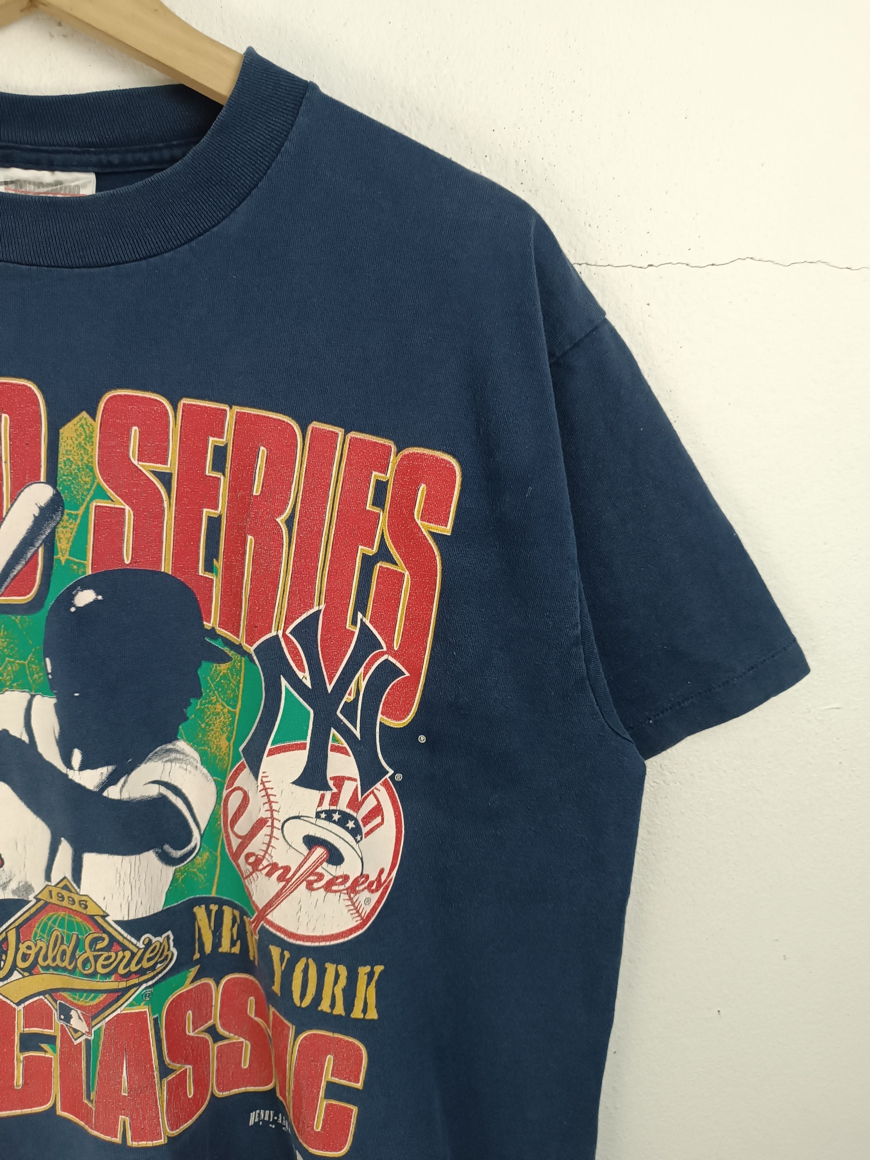 MLB VINTAGE 90'S WORLD SERIES BRAVES VS YANKEES VERY RARE MLB Size US L / EU 52-54 / 3 - 6 Thumbnail