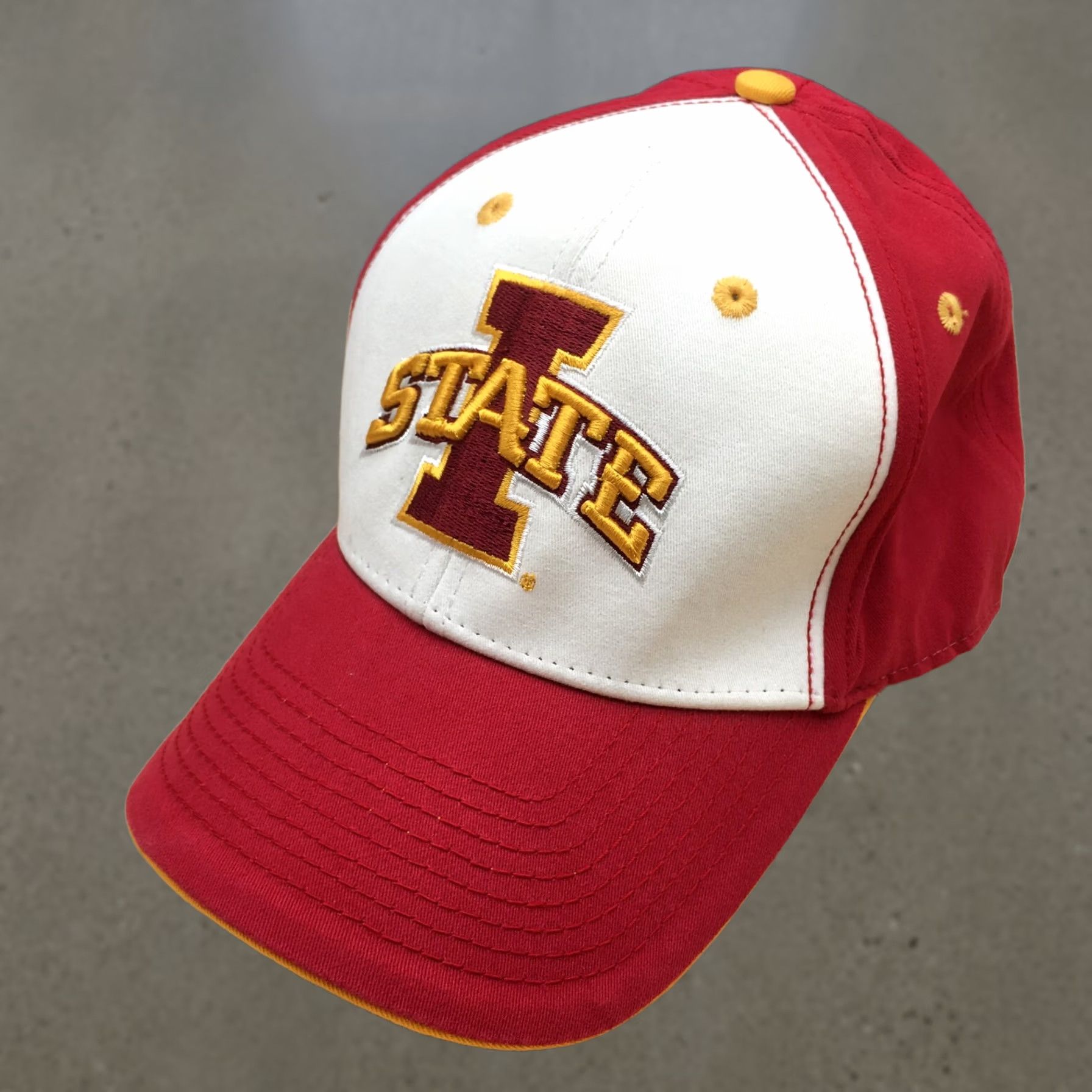 Vintage Iowa State University Cyclones Hat Baseball Cap Fitted One Size Red White Mens Size ONE SIZE - 1 Thumbnail