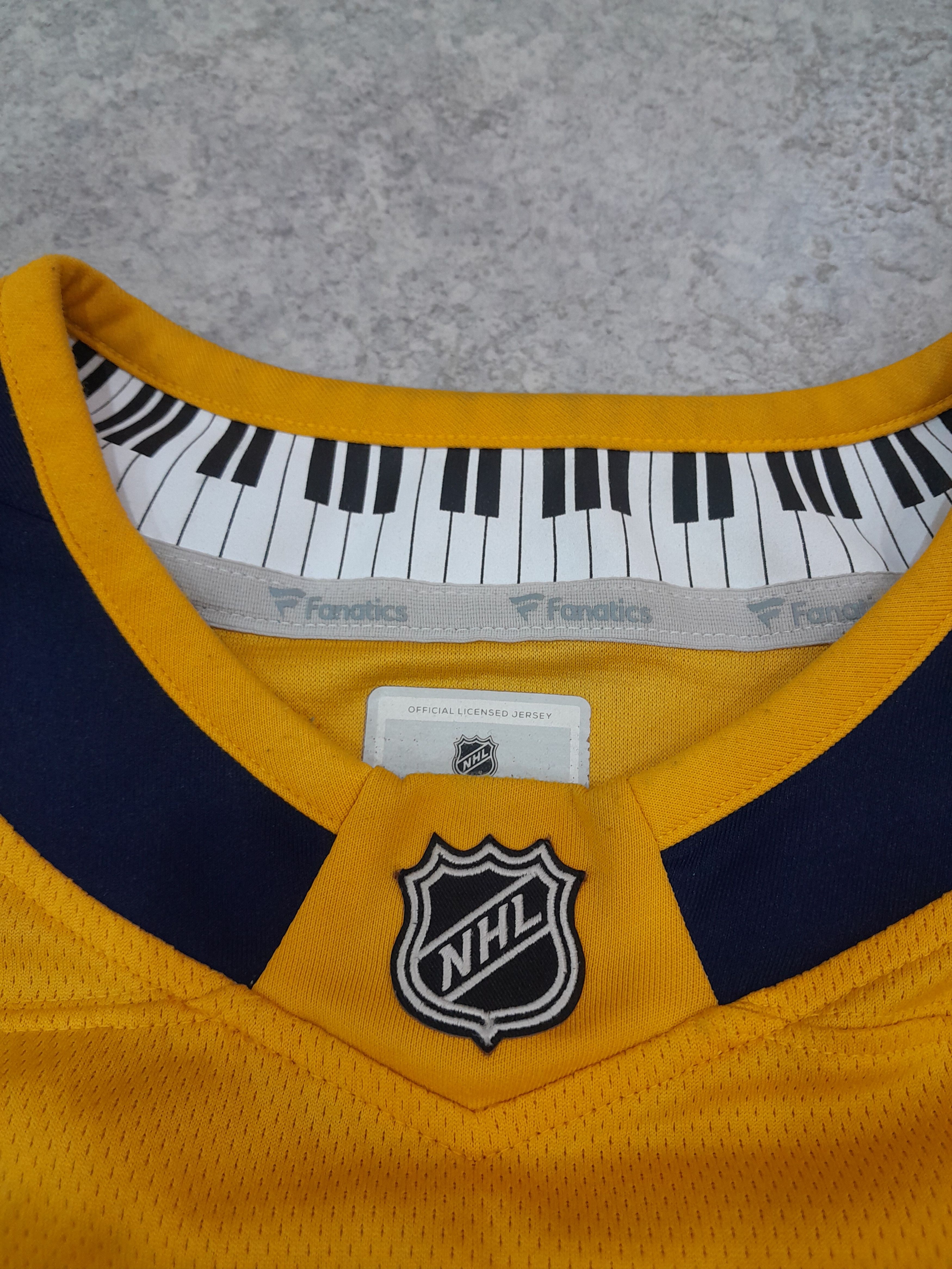 NHL NASHVILLE PREDATORS Jersey. Size US M / EU 48-50 / 2 - 3 Thumbnail