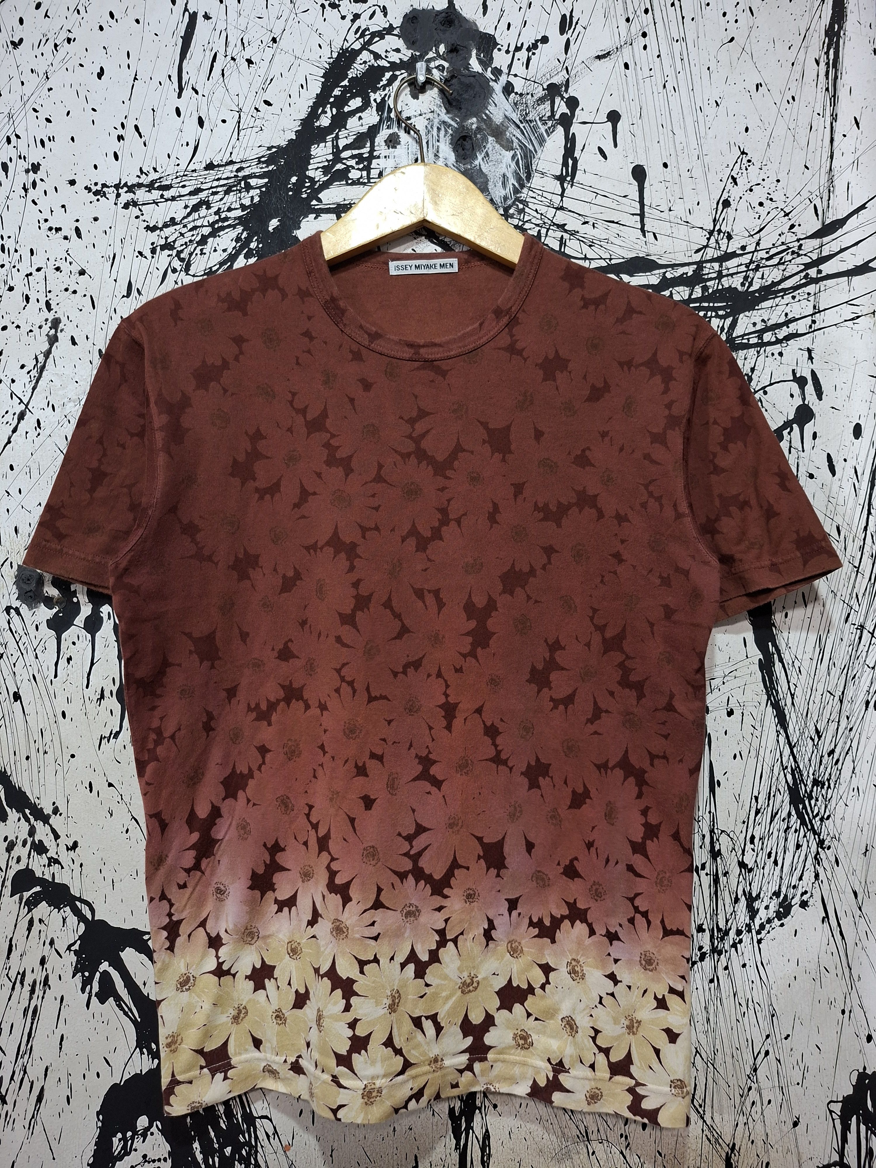 Issey Miyake ISSEY MIYAKE MEN FLOWERS PATTERN T-SHIRT Size US M / EU 48-50 / 2 - 1 Thumbnail