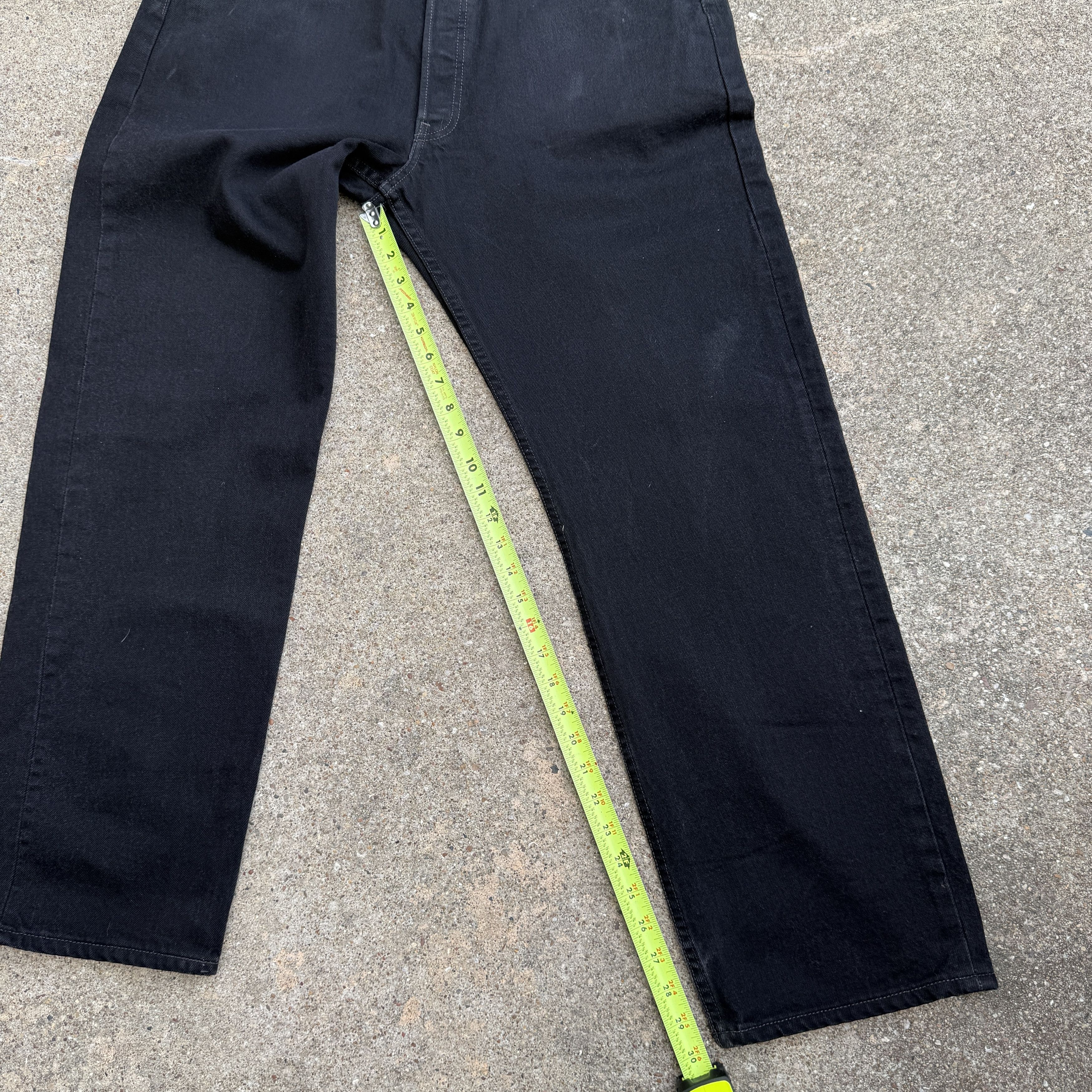 Levi's Vintage Levi's Black Denim Button Fly Jeans 501 Size US 37 - 7 Thumbnail