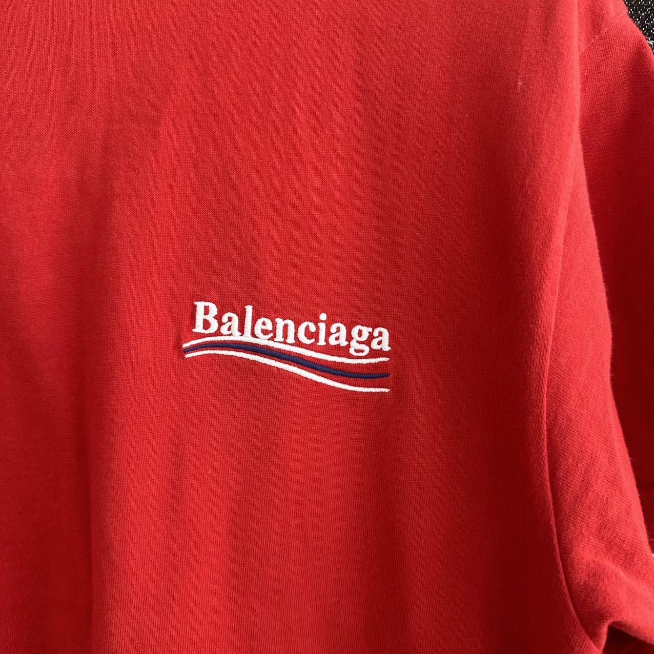 Balenciaga Balenciaga distressed red wave-embroidered tee XS 98 New Size XS / US 0-2 / IT 36-38 - 3 Thumbnail