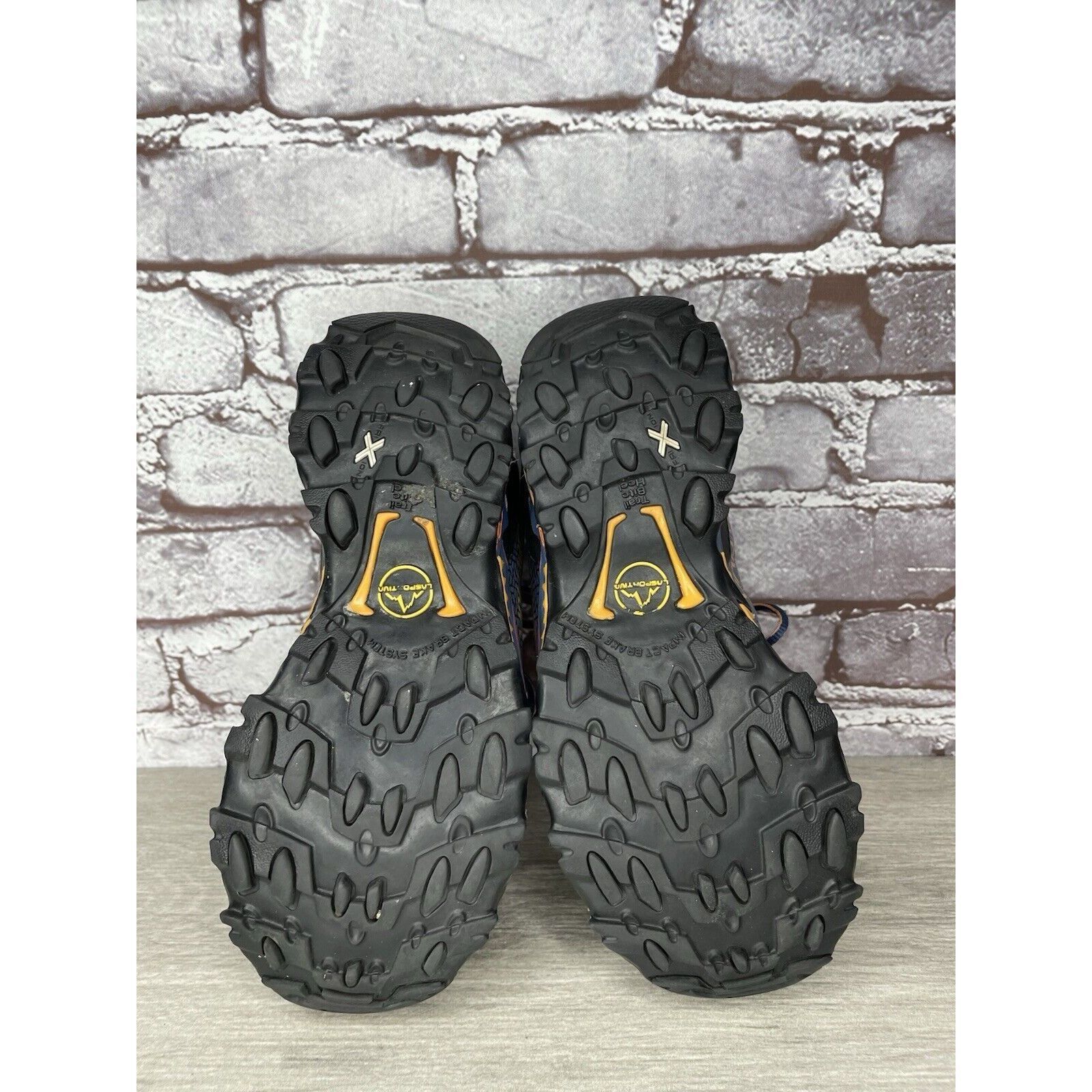 La Sportiva La Sportiva Ultra Raptor II Blue Mesh Trail Denim Rouge Hiki Size US 6 / IT 36 - 9 Thumbnail
