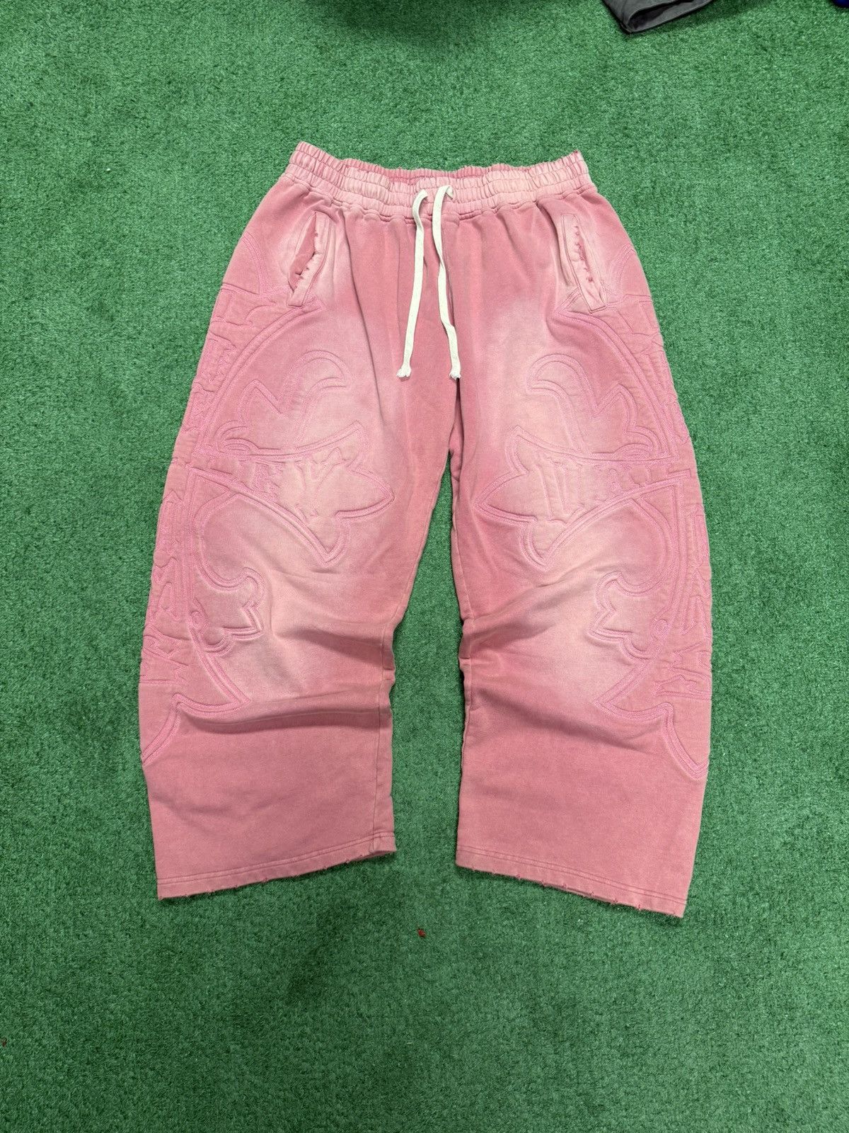 Vale Pink vale carver sweats sized large Size US 34 / EU 50 - 1 Thumbnail