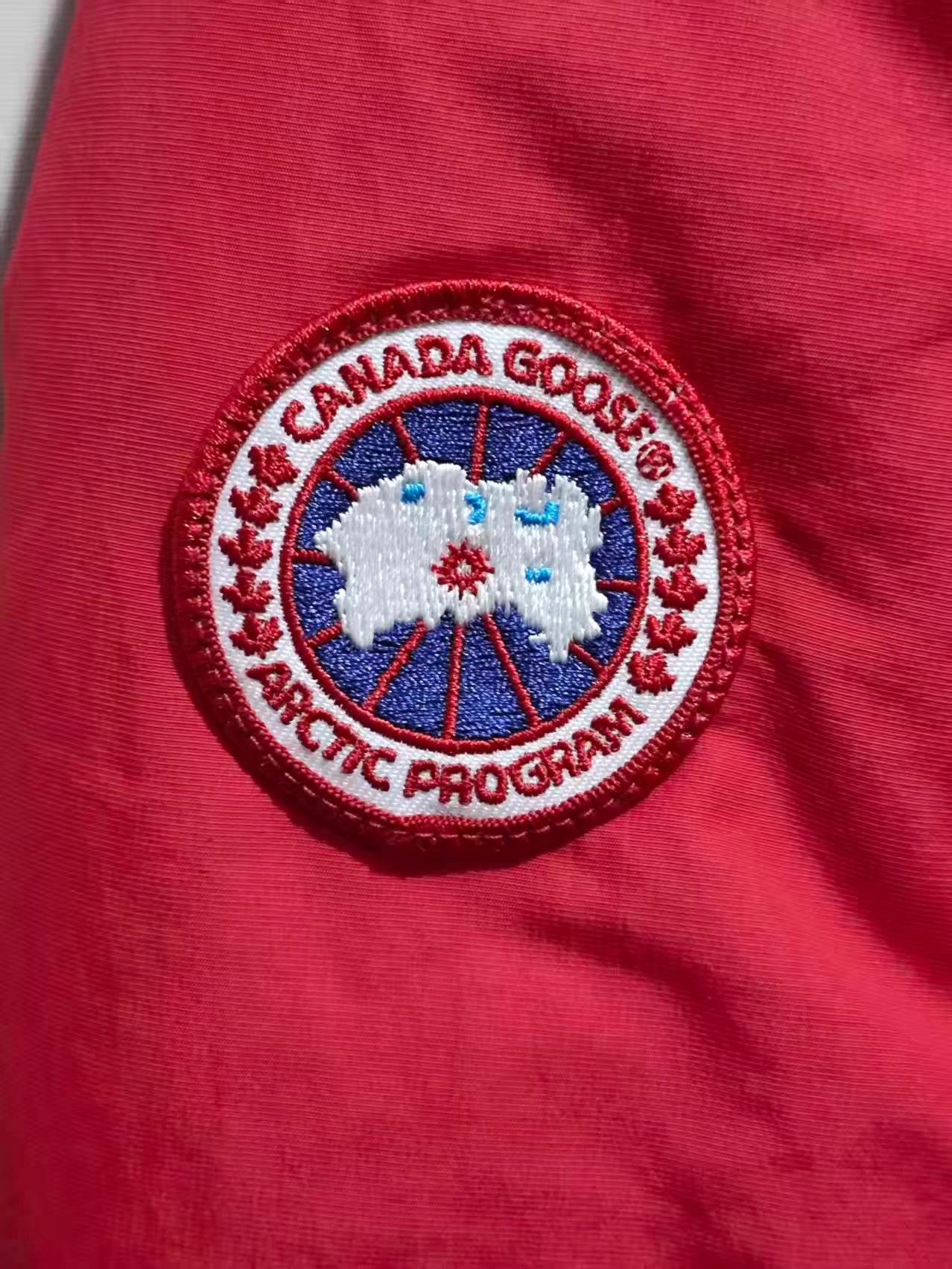 Canada Goose Canada Goose HyBridge Base Down Jacket K13 Size US M / EU 48-50 / 2 - 3 Thumbnail