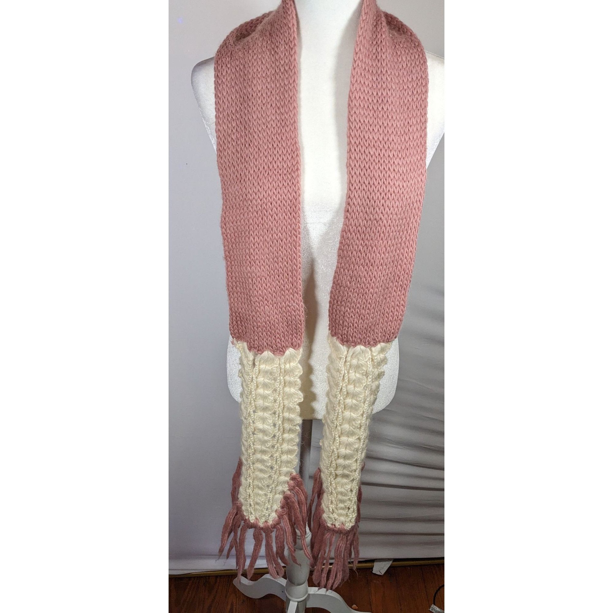 Handmade Vintage Handmade Victorian Rose Pink And Cream Scarf Size ONE SIZE - 5 Thumbnail