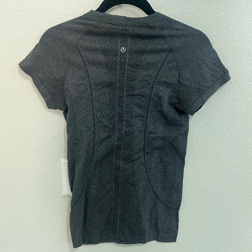 Lululemon Lululemon Swiftly Tech Short Sleeve Tee Heathered Black 6 Size M / US 6-8 / IT 42-44 - 5 Thumbnail