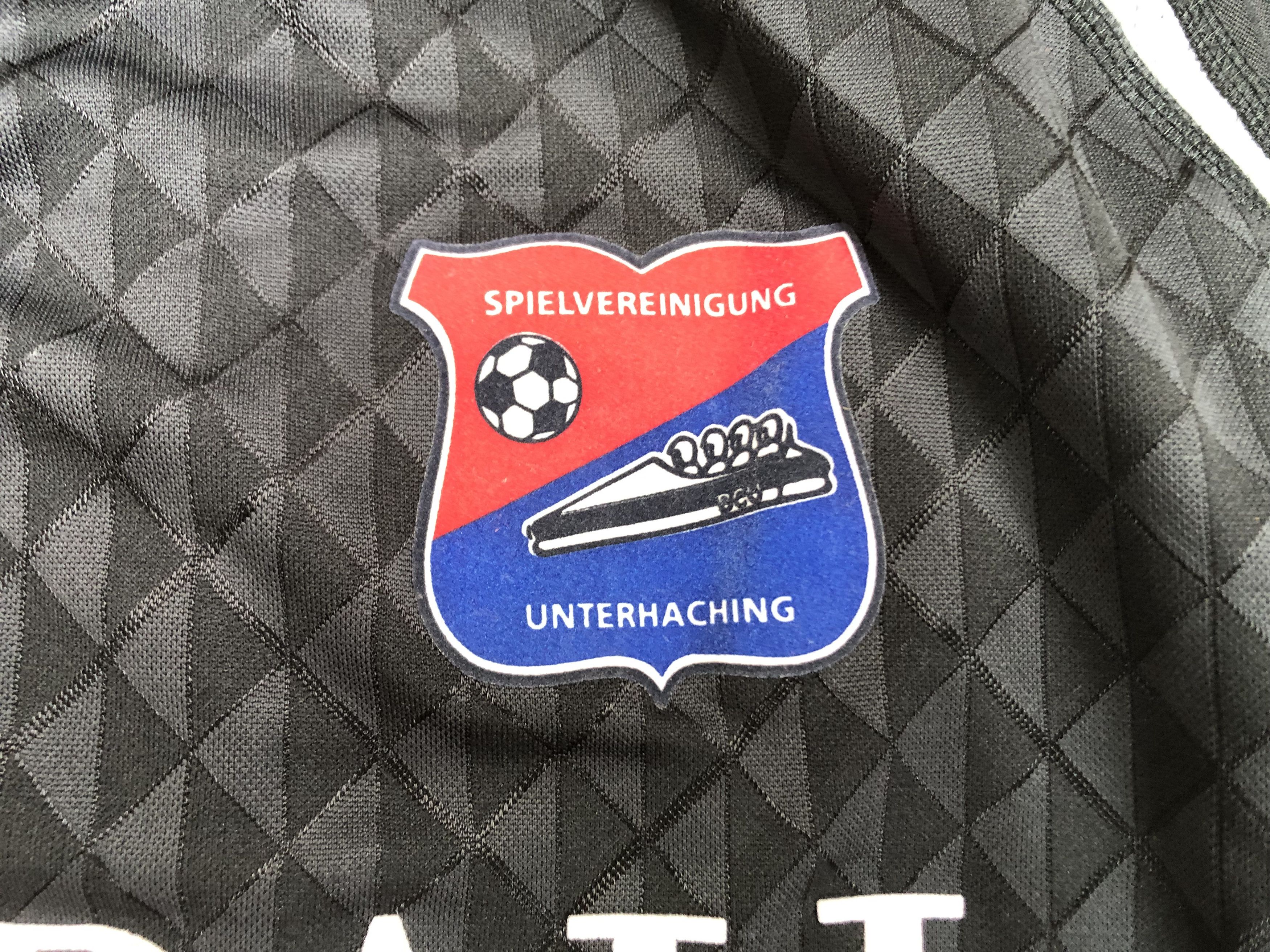 Adidas SpVgg Unterhaching Goalkeeper football shirt 2005-2006 #25 Size US XL / EU 56 / 4 - 7 Thumbnail