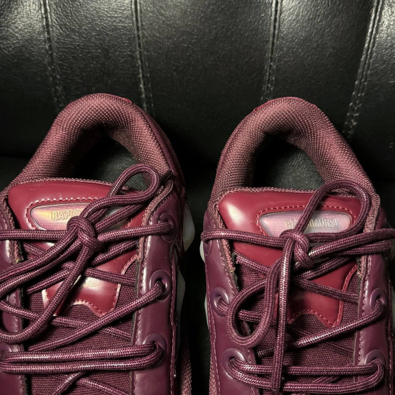 Adidas × Raf Simons Adidas Raf Simons Ozweego burgundy Size US 8 / EU 41 - 7 Thumbnail