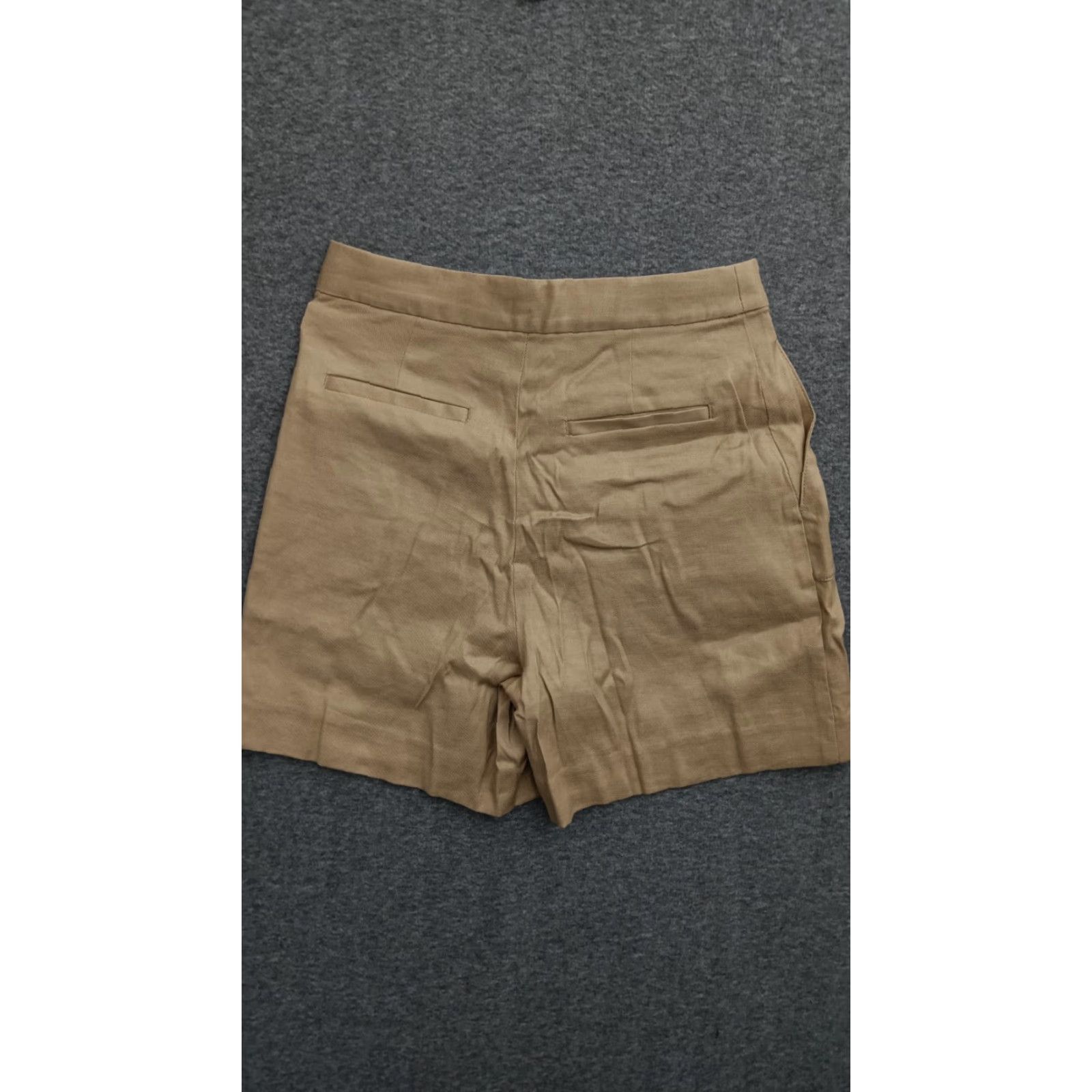 Banana Republic Banana Republic Women's Khaki Chino Shorts 0 Beige Regular Size 25" / US 0 / IT 36 - 2 Thumbnail