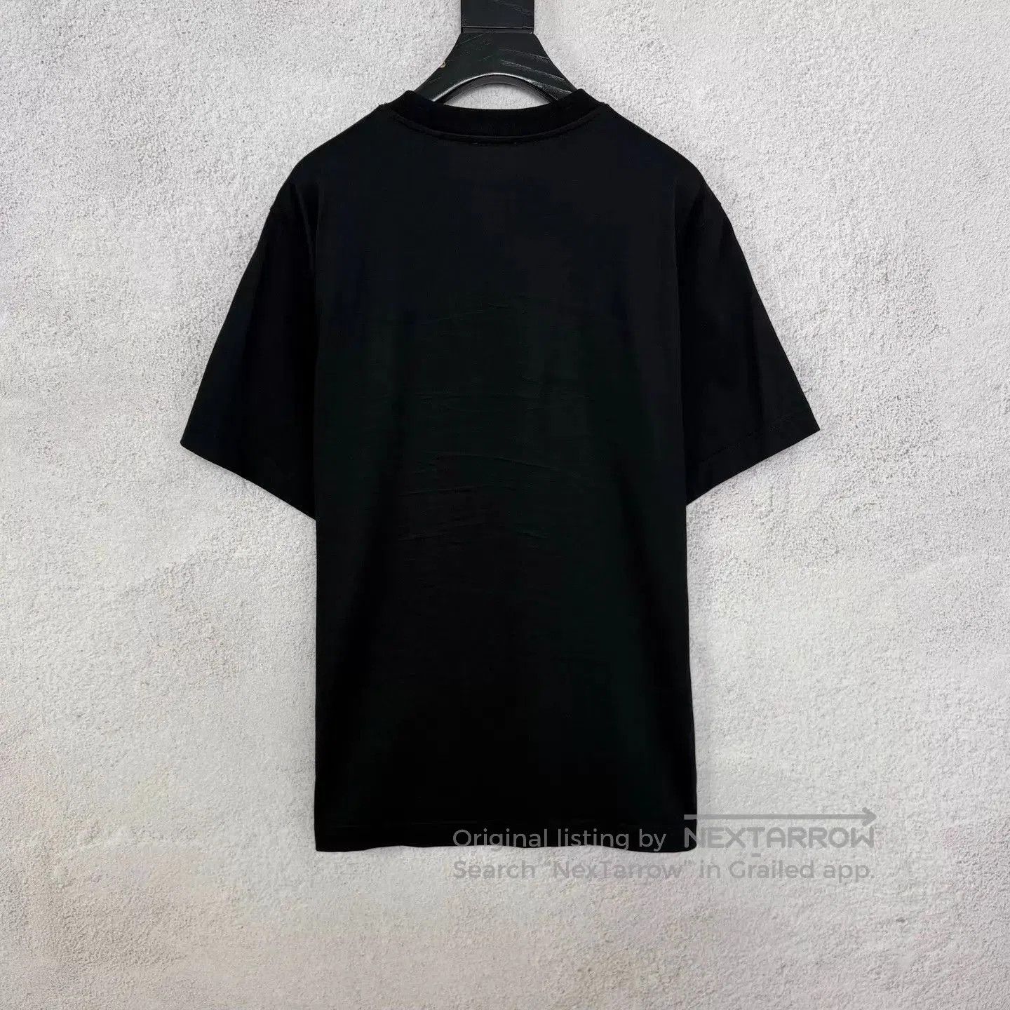 Burberry Black Graphic Short-Sleeve T-Shirt. Size US XL / EU 56 / 4 - 2 Thumbnail
