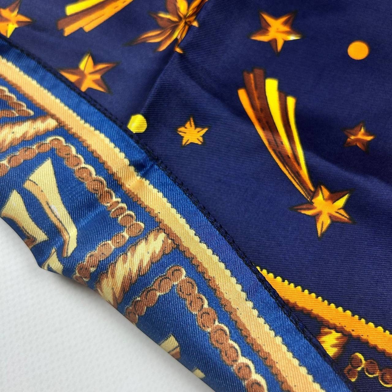 Versace Gianni Versace Silk Moon Sun Stars Zodiac Shawl Scarf 90/90 Size ONE SIZE - 5 Thumbnail
