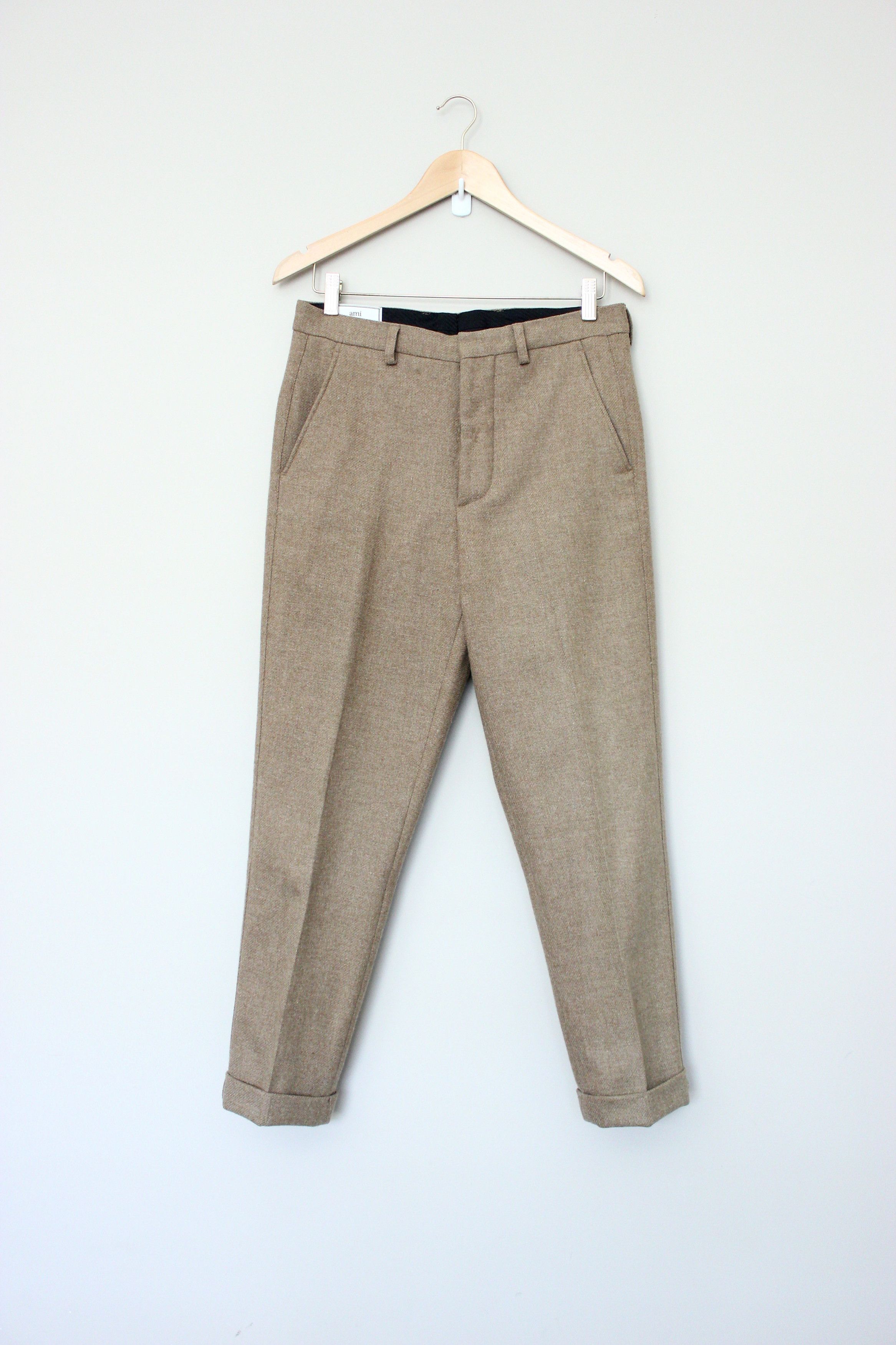 AMI High Waist Carrot Fit Wool Trouser