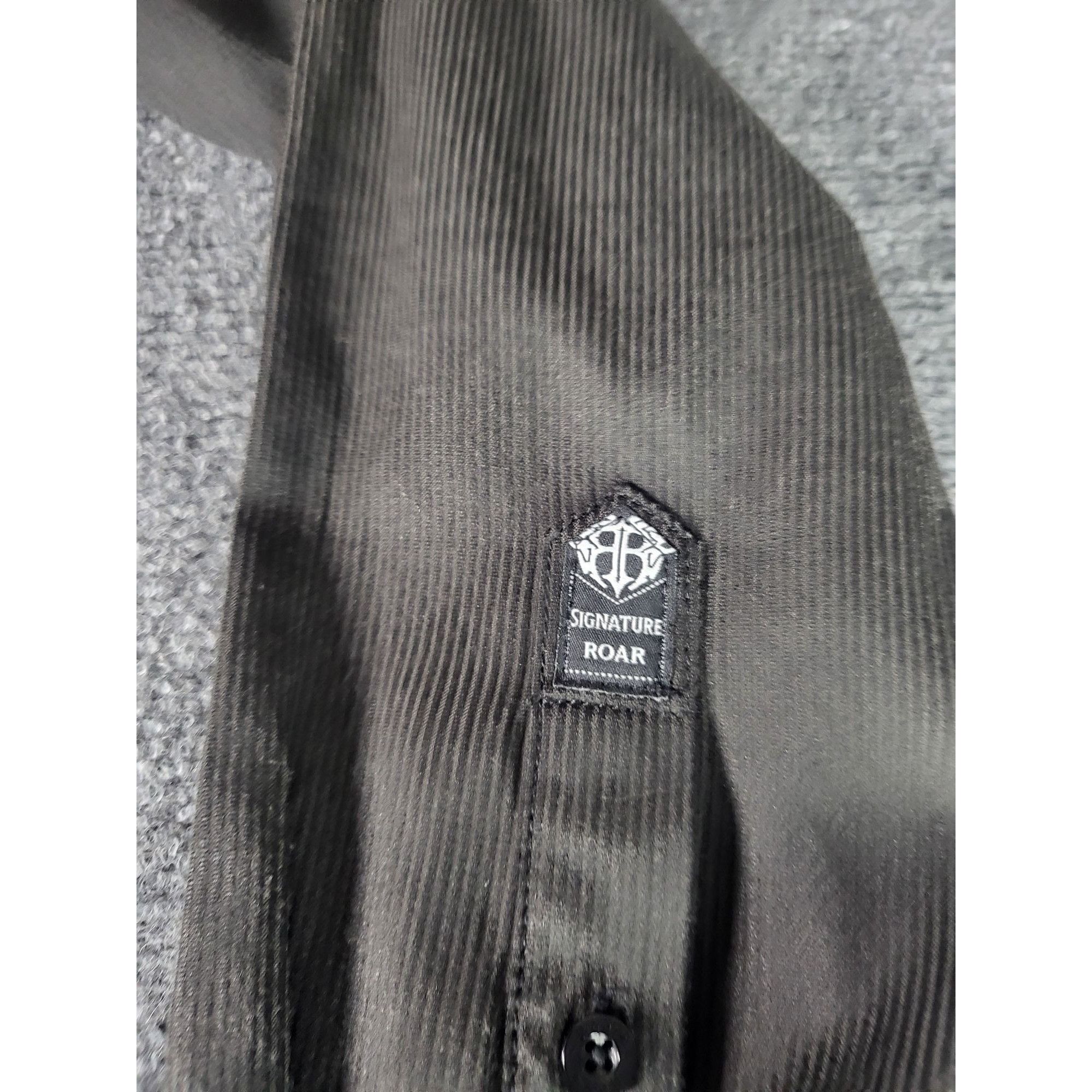 Roar Roar Signature Foundation Button Up Shirt Men Sz M Black Emb Size US M / EU 48-50 / 2 - 3 Thumbnail